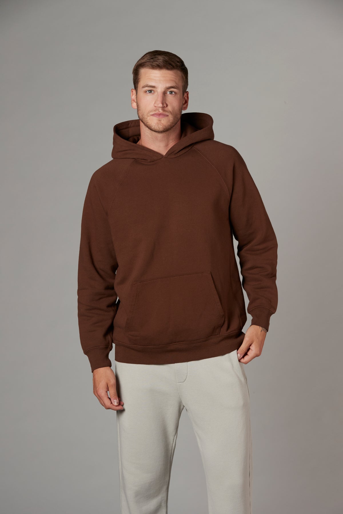 Meyer Long Sleeve Pullover Hooded Sweatshirt in Plum Brown