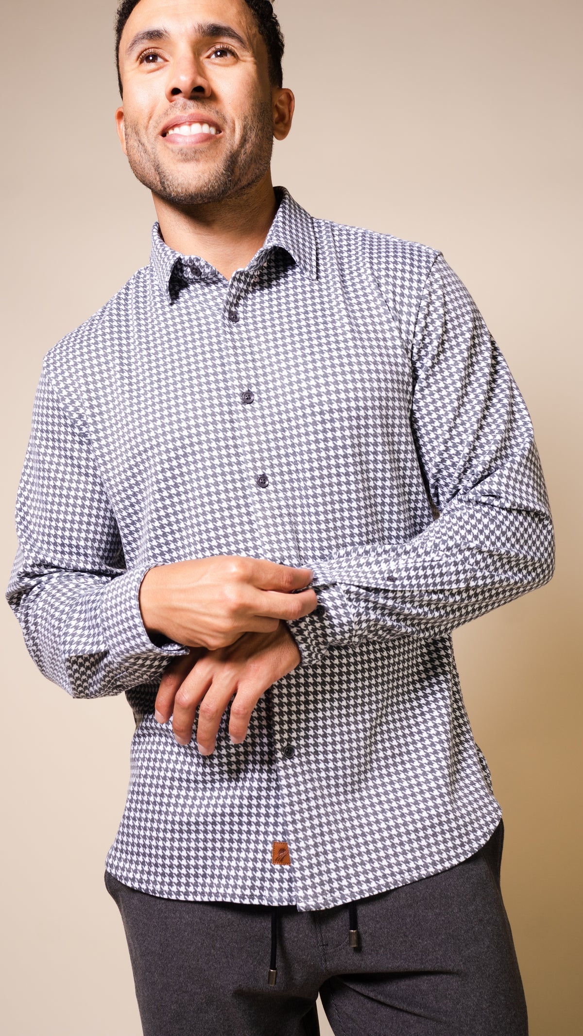 Andy Houndstooth Shirt in Jet Black