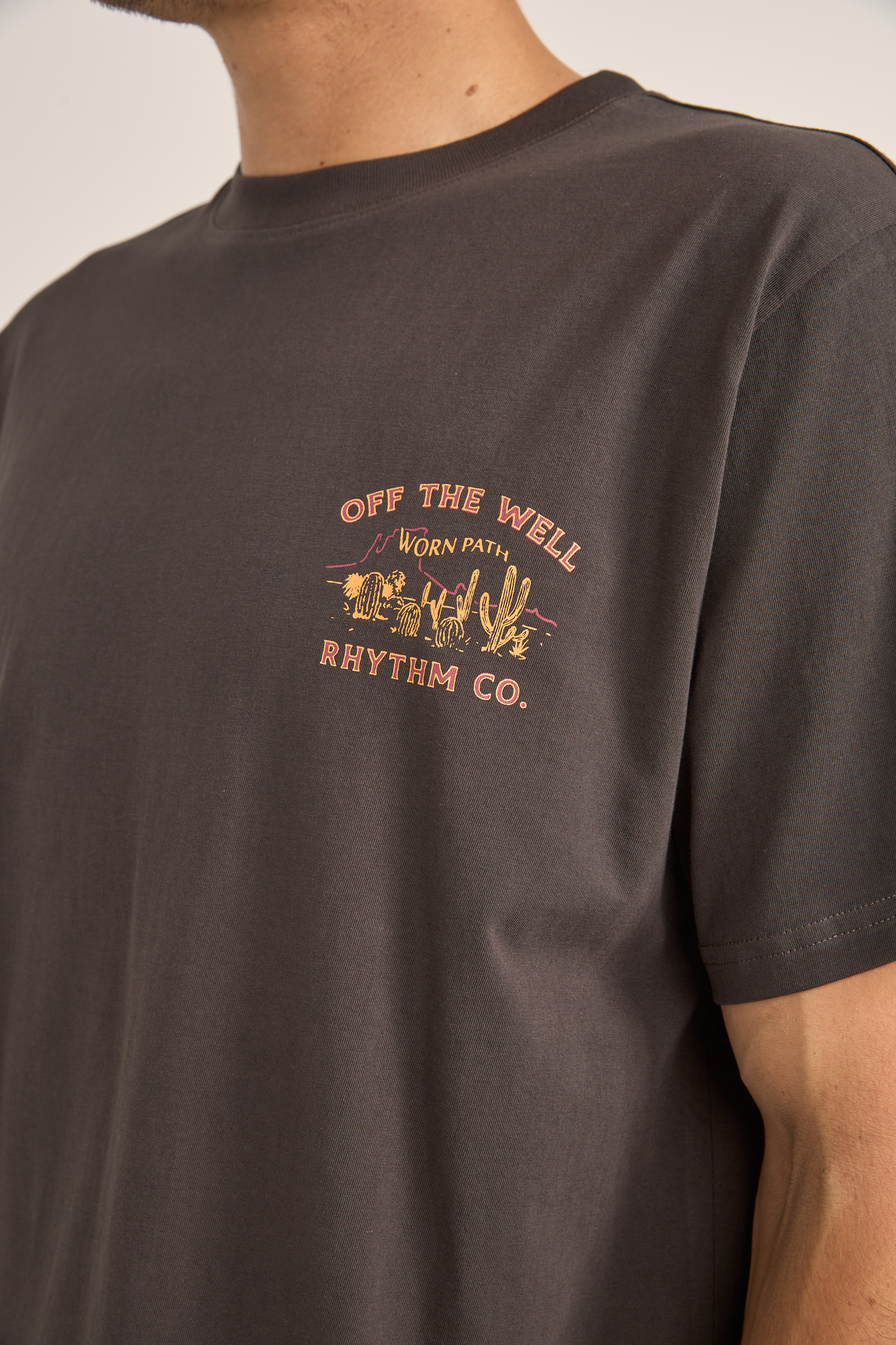 Worn Path Short Sleeve T-Shirt Vintage Black