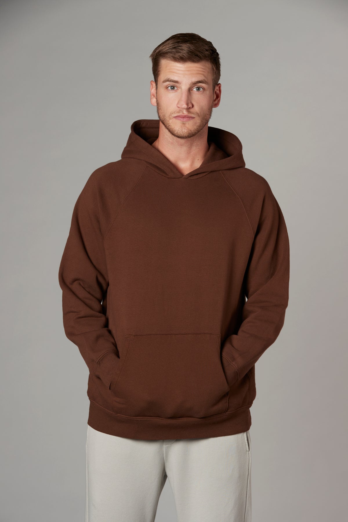 Meyer Long Sleeve Pullover Hooded Sweatshirt in Plum Brown