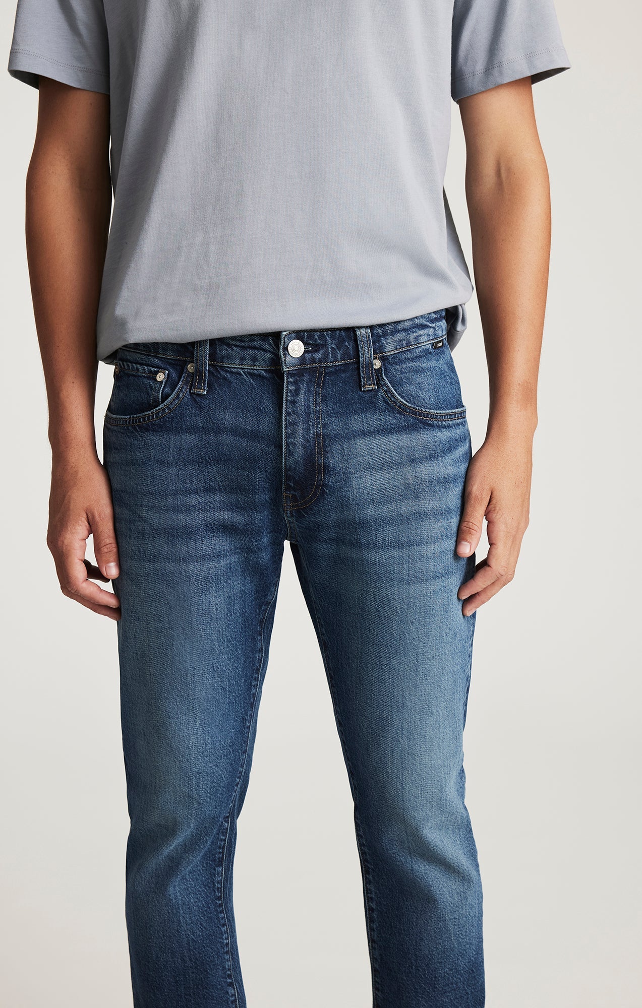 Marcus Slim Straight Leg Mid Classic Blue