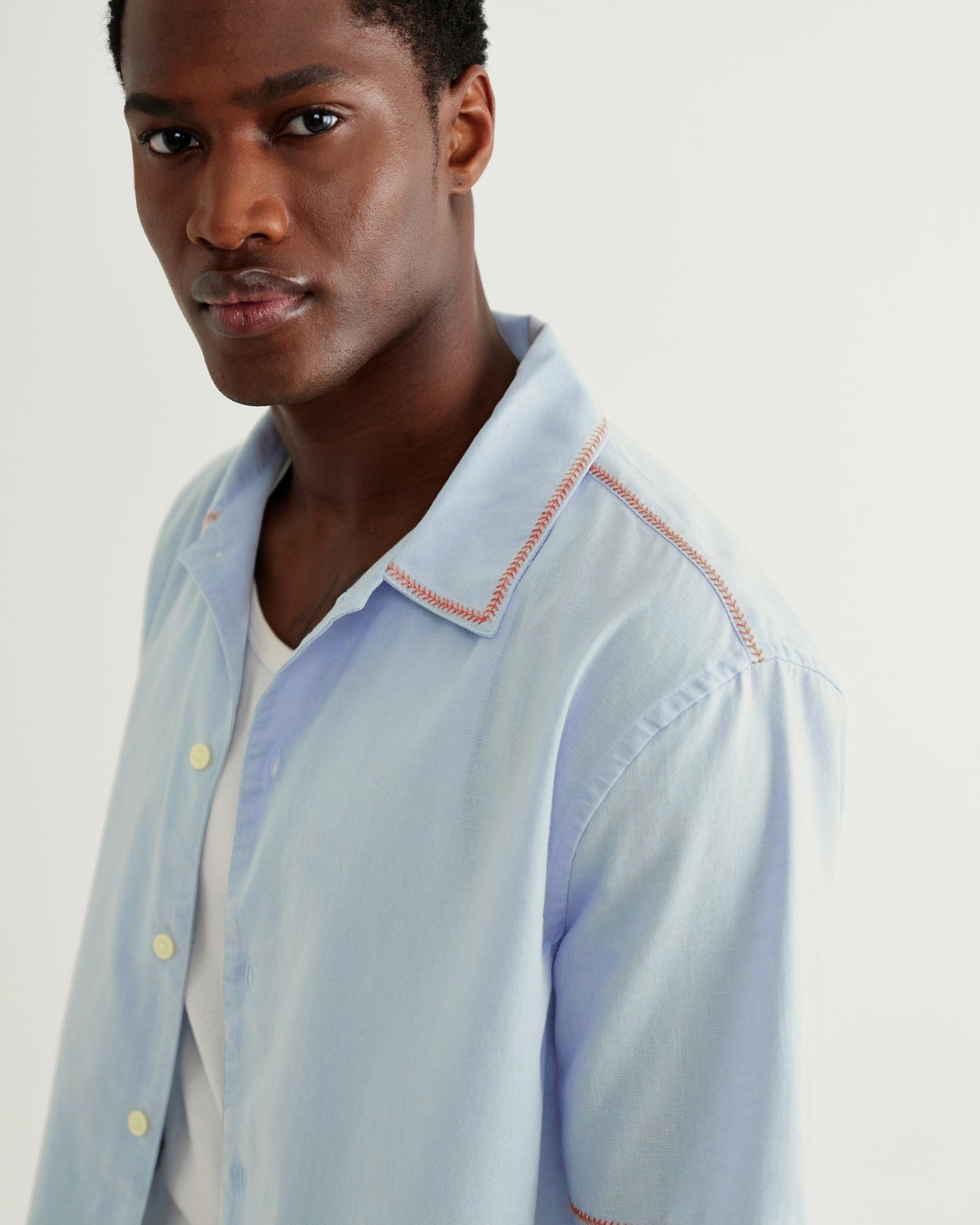 Keats Shirt in Dahlia Embroidery Light Blue/Rust