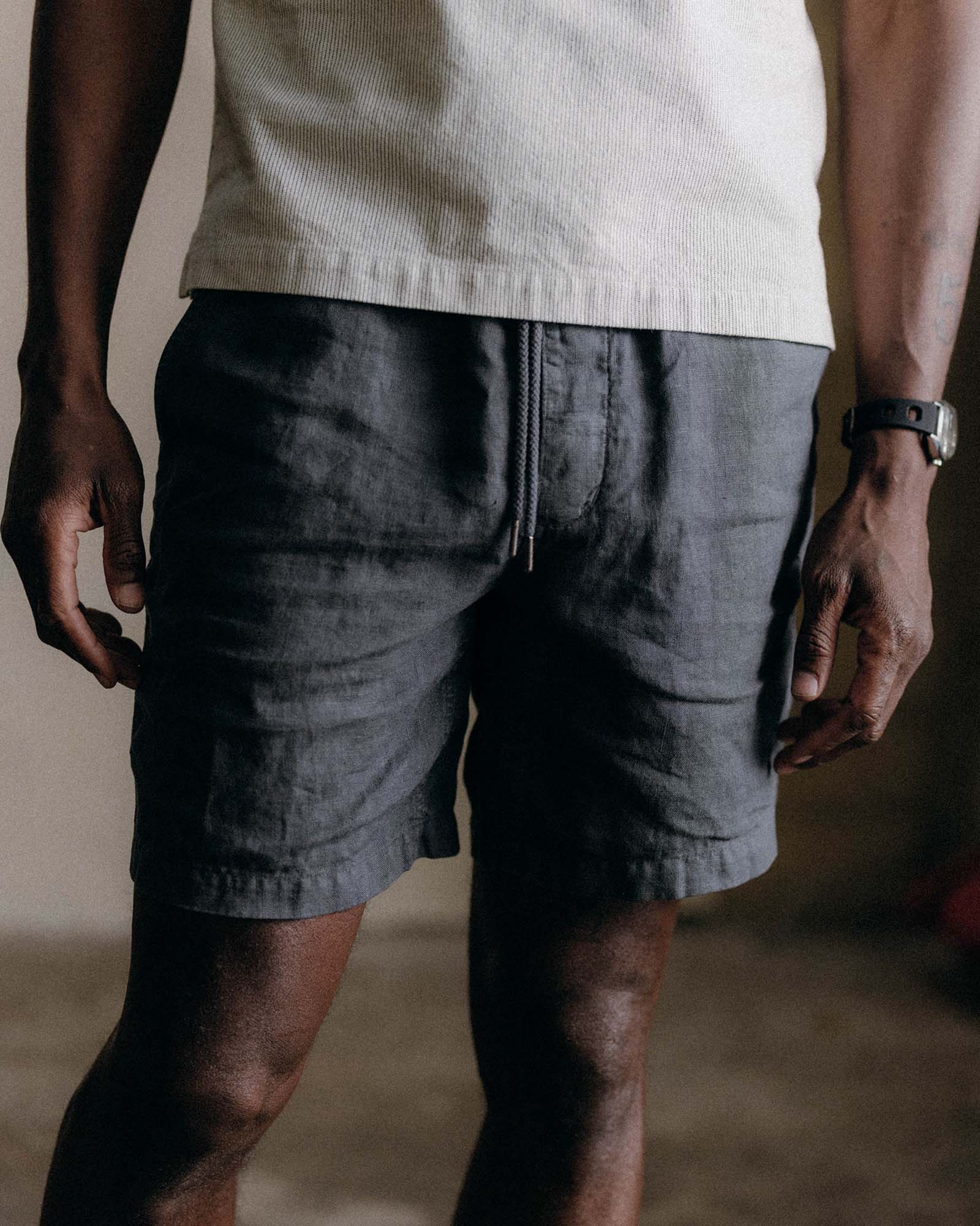 The Apres Short Faded Black Hemp