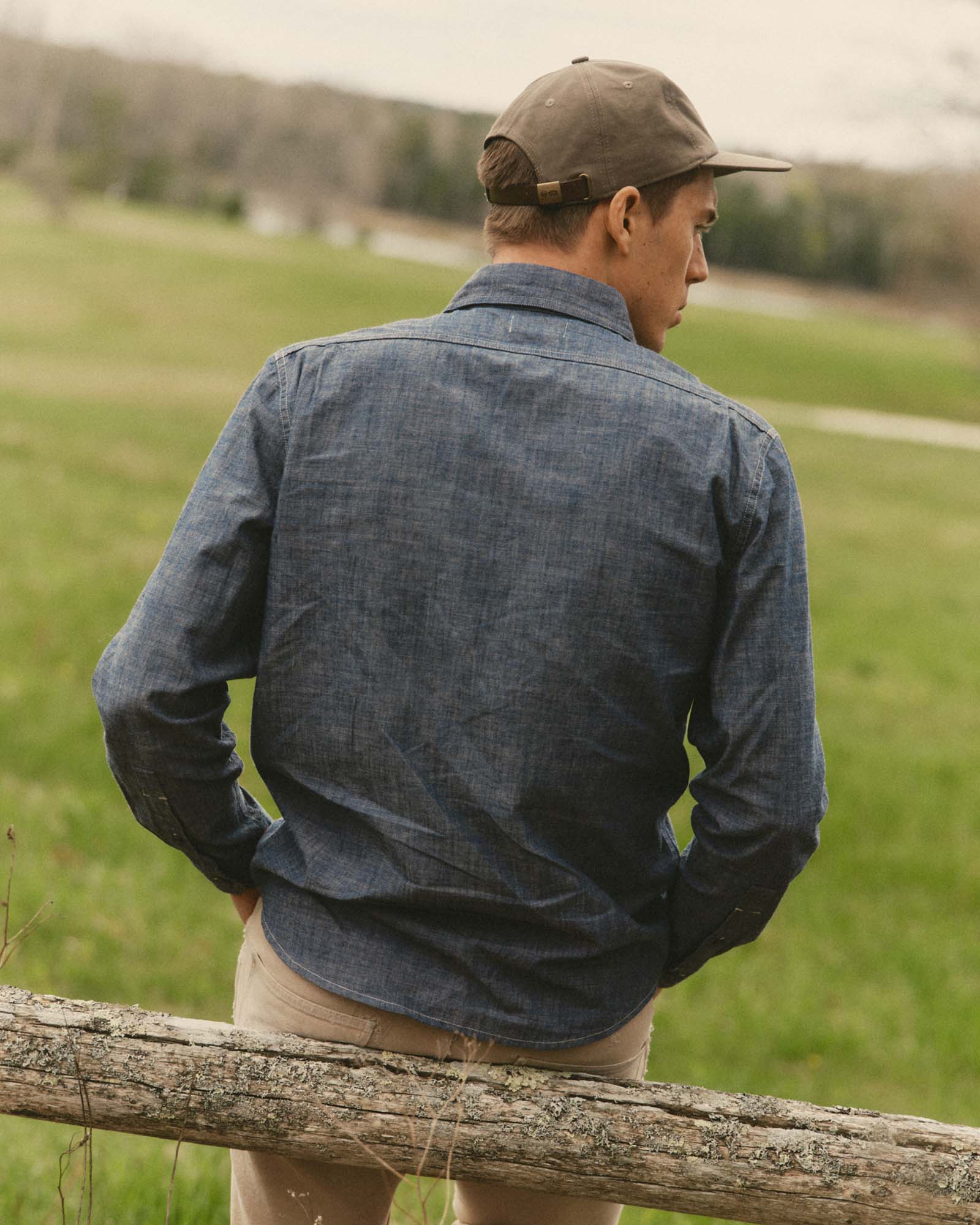 The Foundry Chambray Shirt Rinsed Indigo