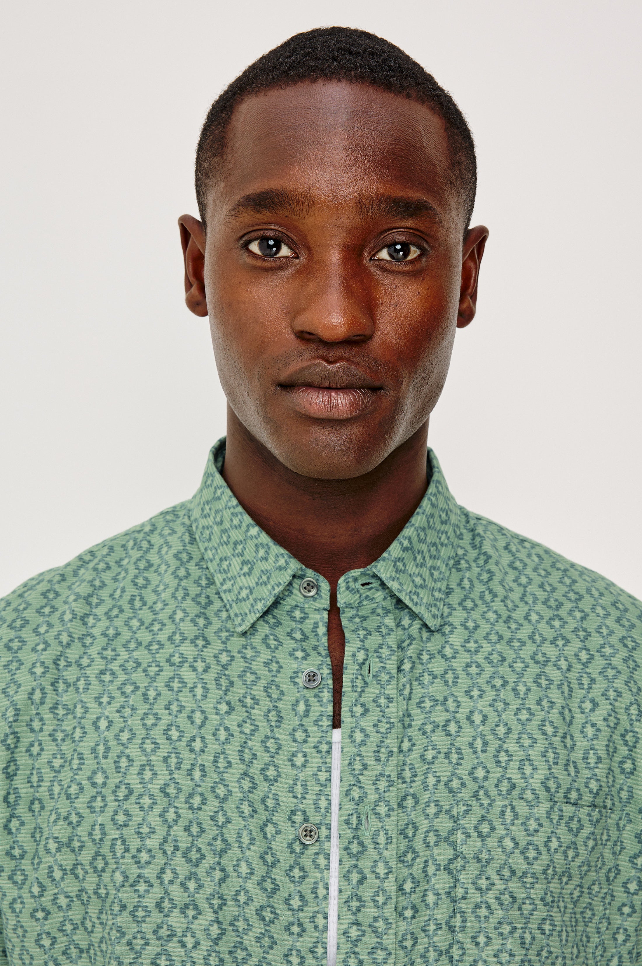 Carson Shirt Wavy Batik Aqua