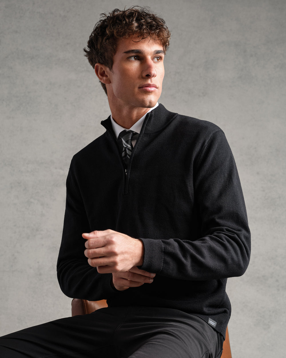 Commuter 1/4 Zip Sweater Black
