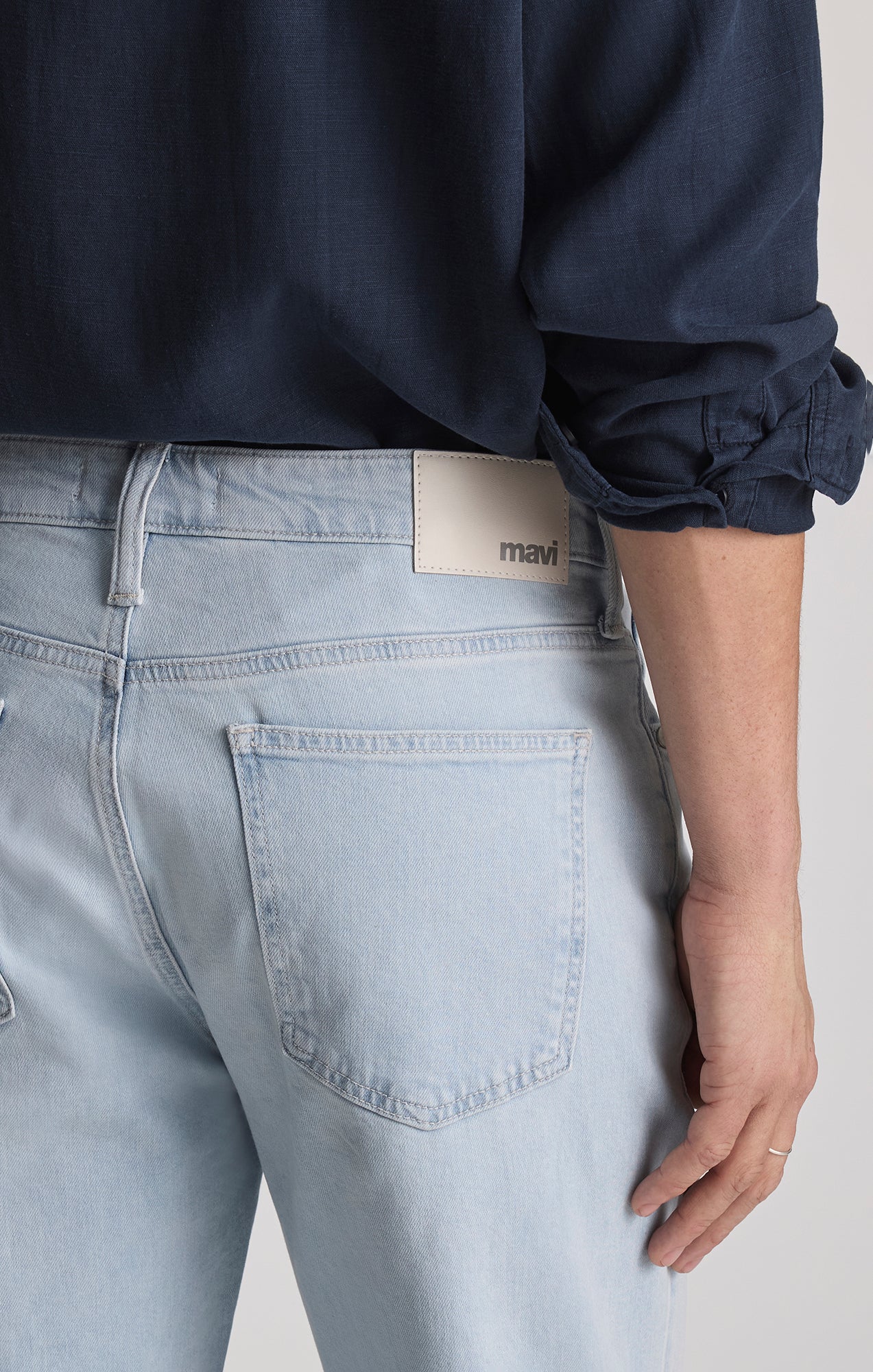 Marlon Relaxed Denim Bleached Ocean Blue