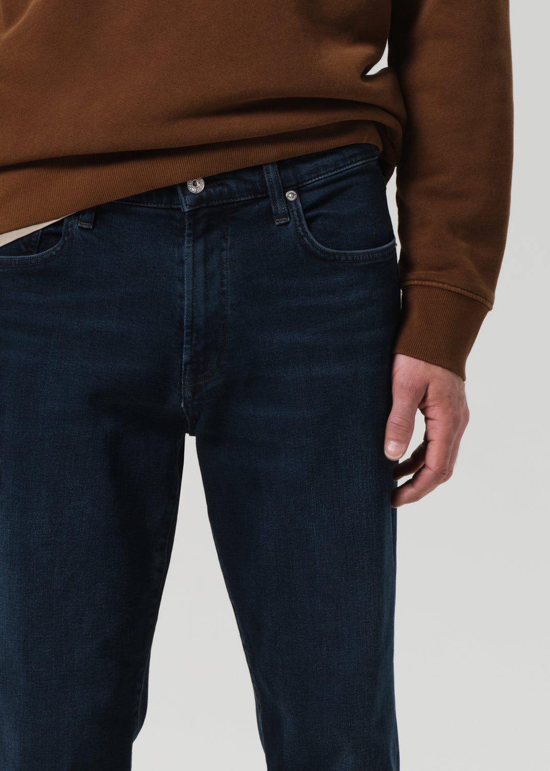 Elijah Straight Archive Vidros