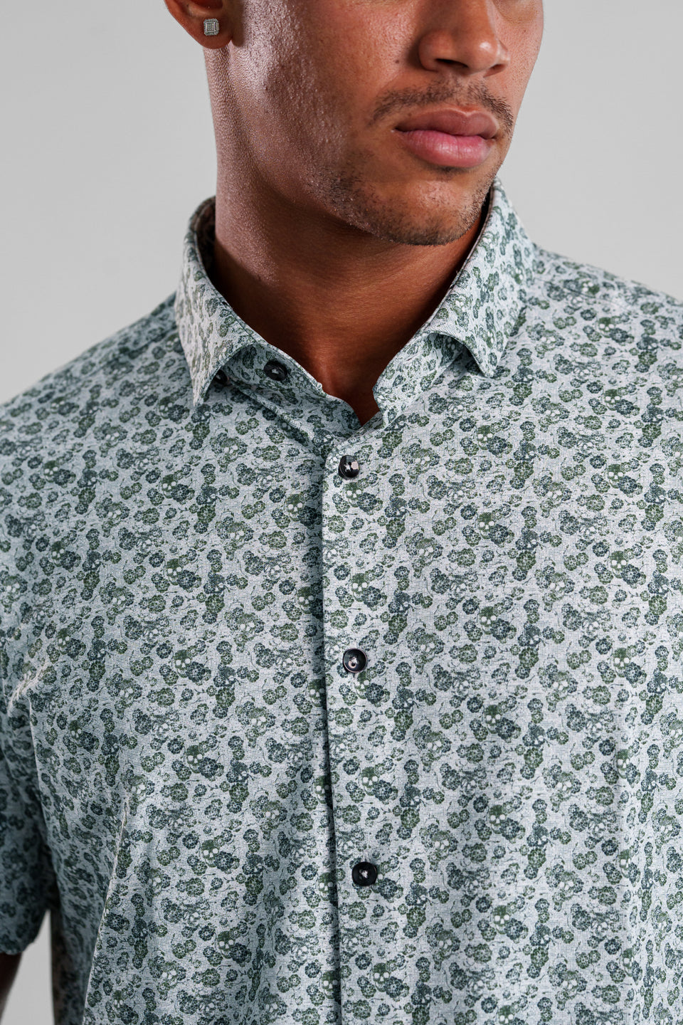 Apex Pique Short Sleeve Shirt - Mesh Skulls Olive