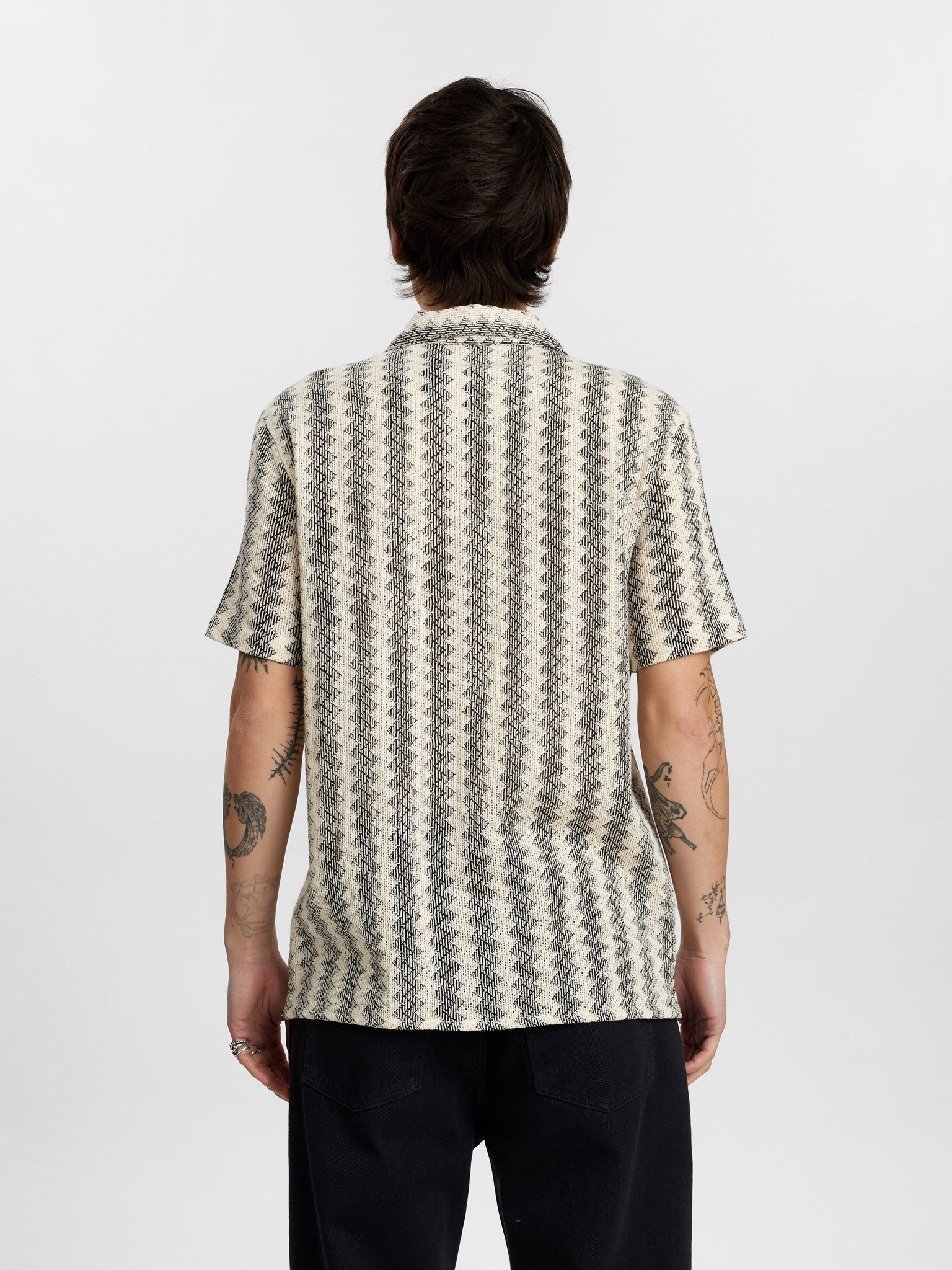 Akleon Jacquard Short Sleeve Shirt Caviar
