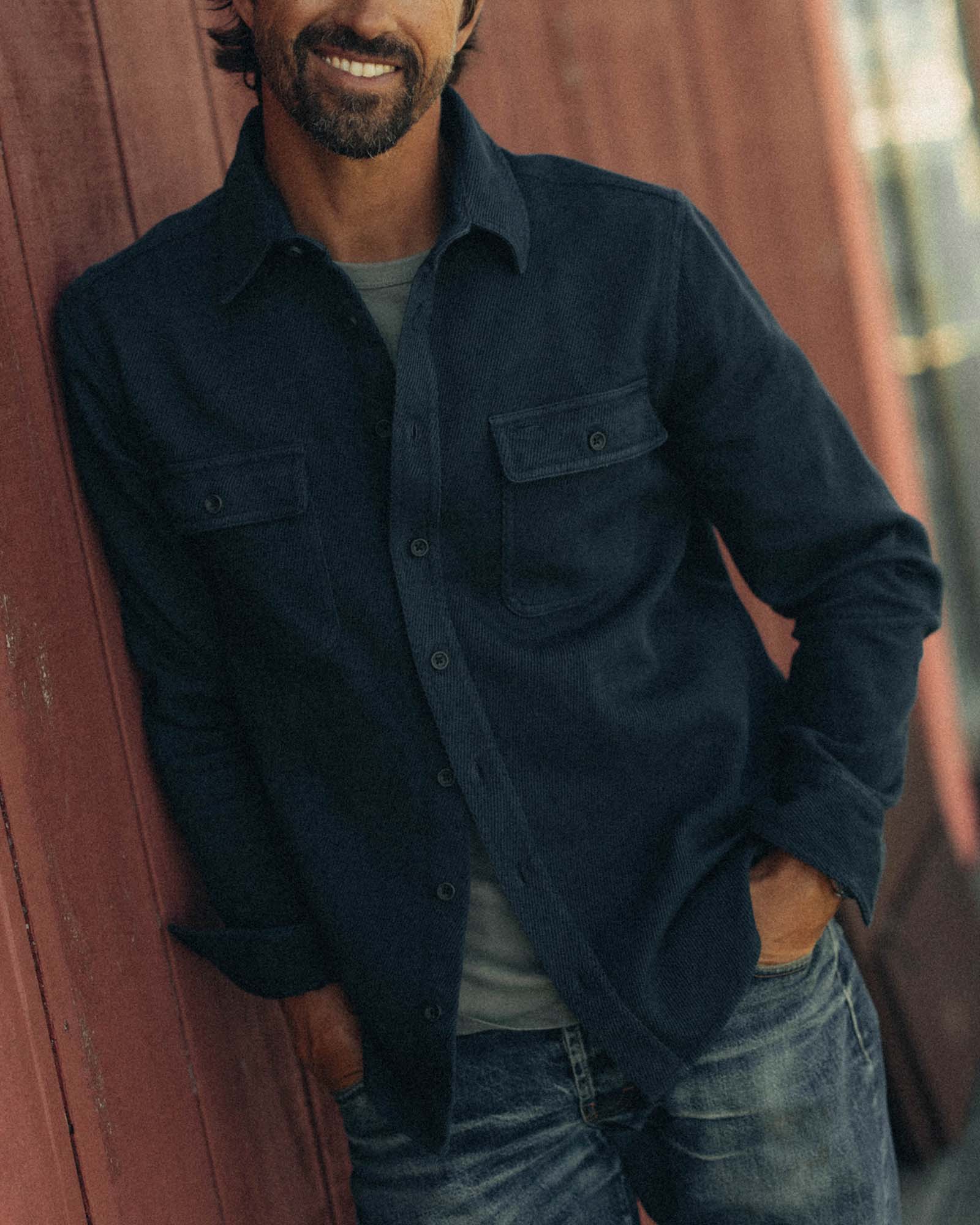 The Ledge Shirt in Twill Dark Navy