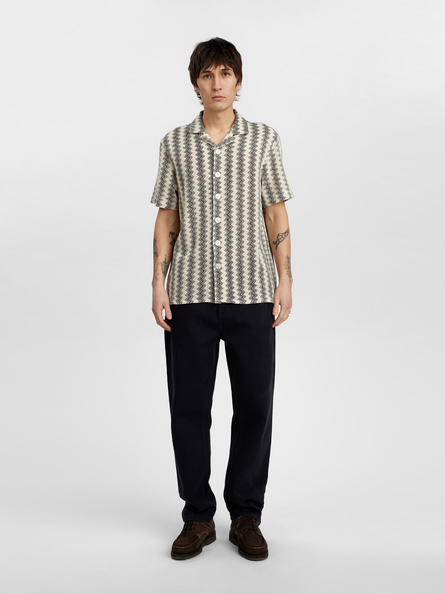 Akleon Jacquard Short Sleeve Shirt Caviar