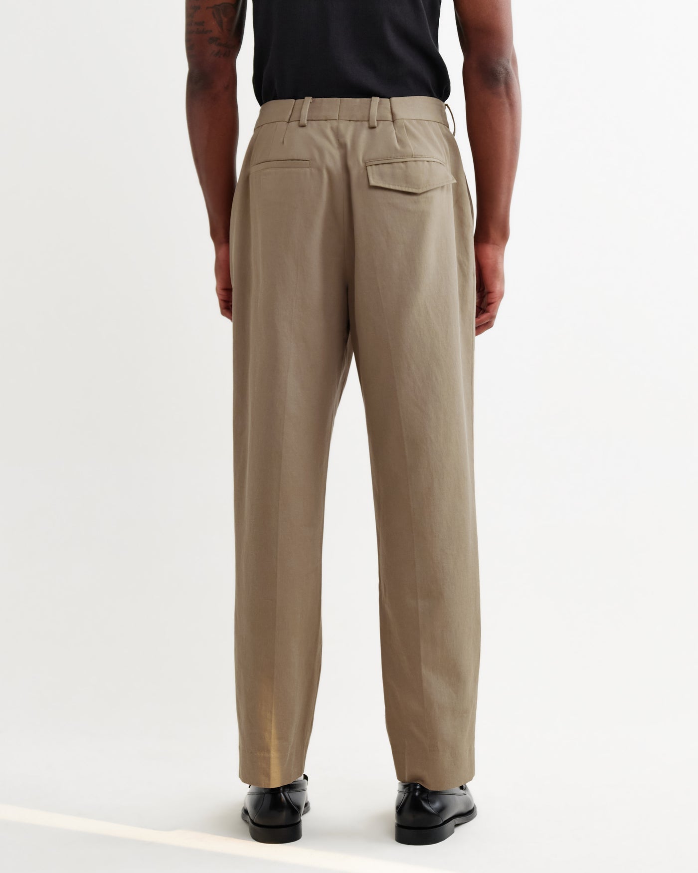Aubyn Trouser in Cotton Tencel Twill Beige