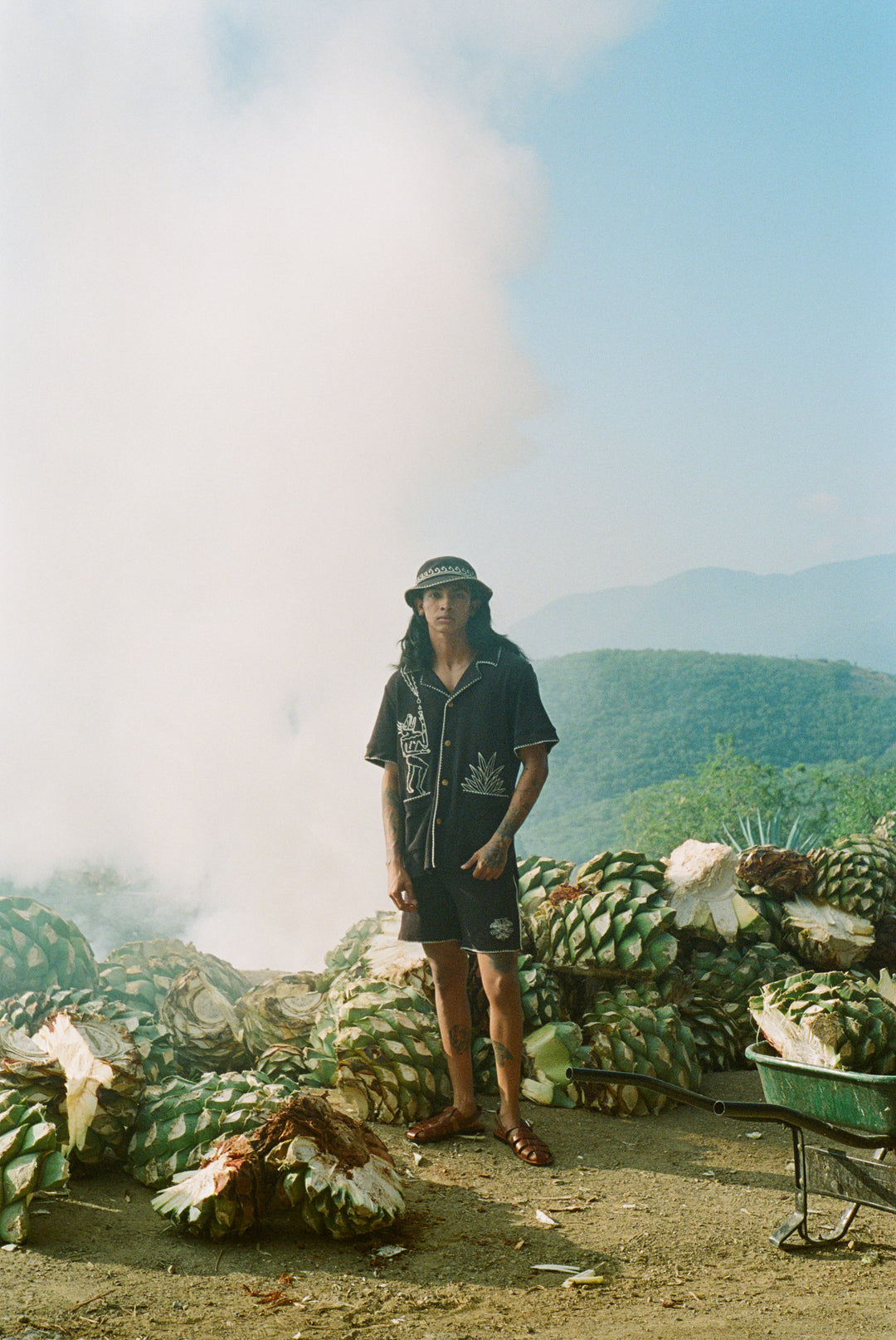 'Agua Magica' Cabana Shorts Grey