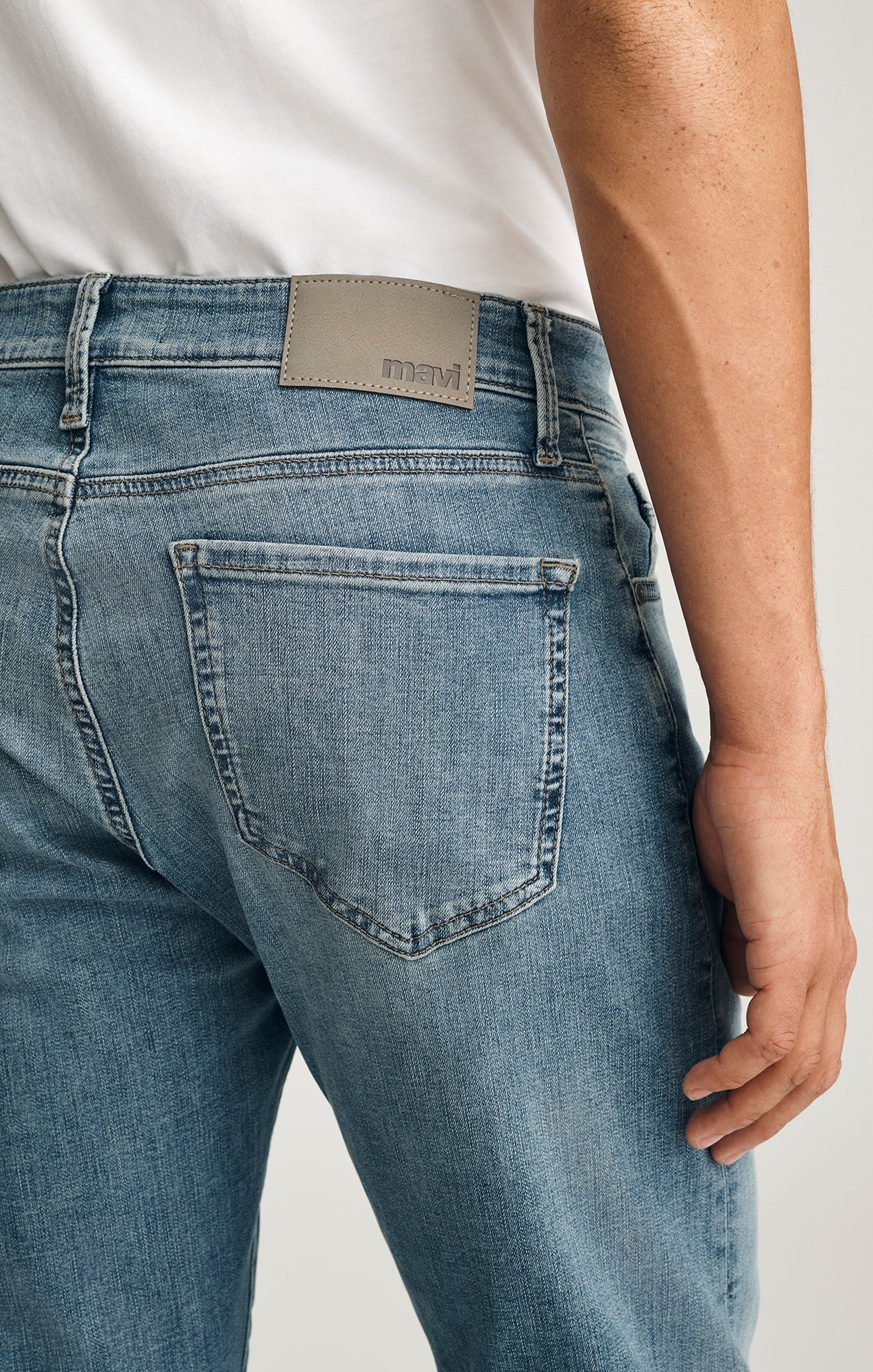 Zach Straight Leg Light Brushed Organic Vintage