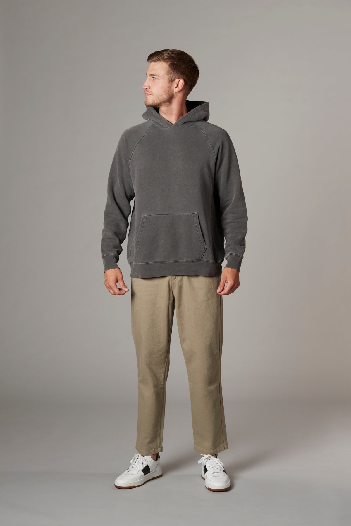 Meyer Long Sleeve Pullover Hooded Sweatshirt in Faded Black