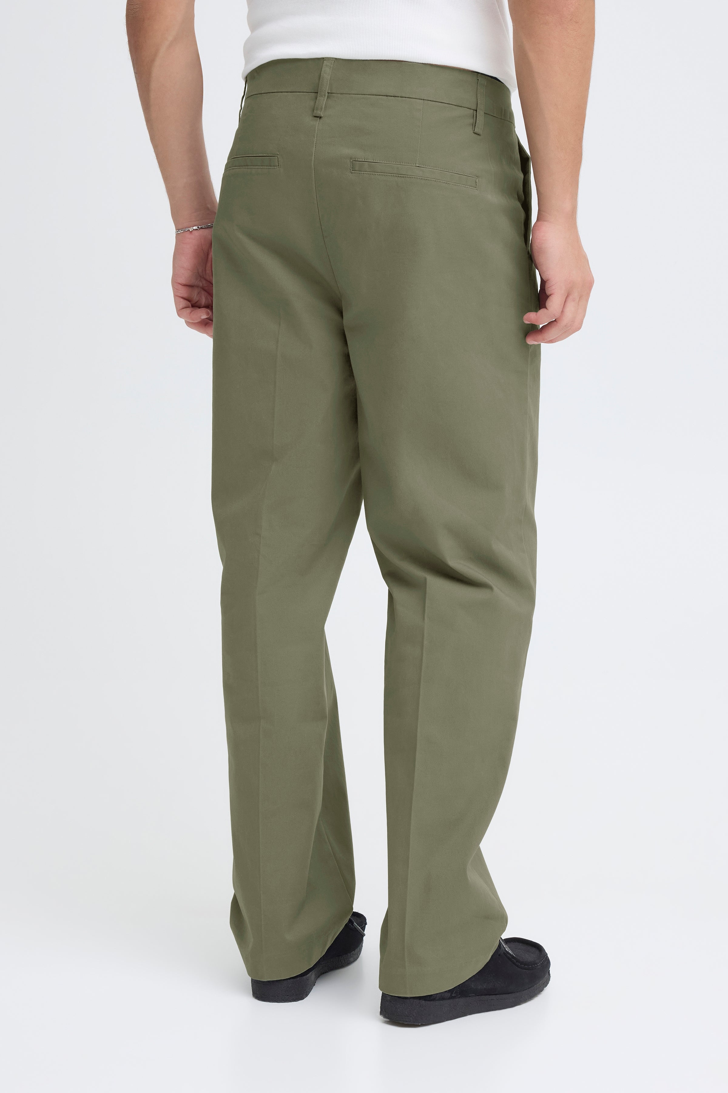 Amundsen Relaxed Pant Beetle