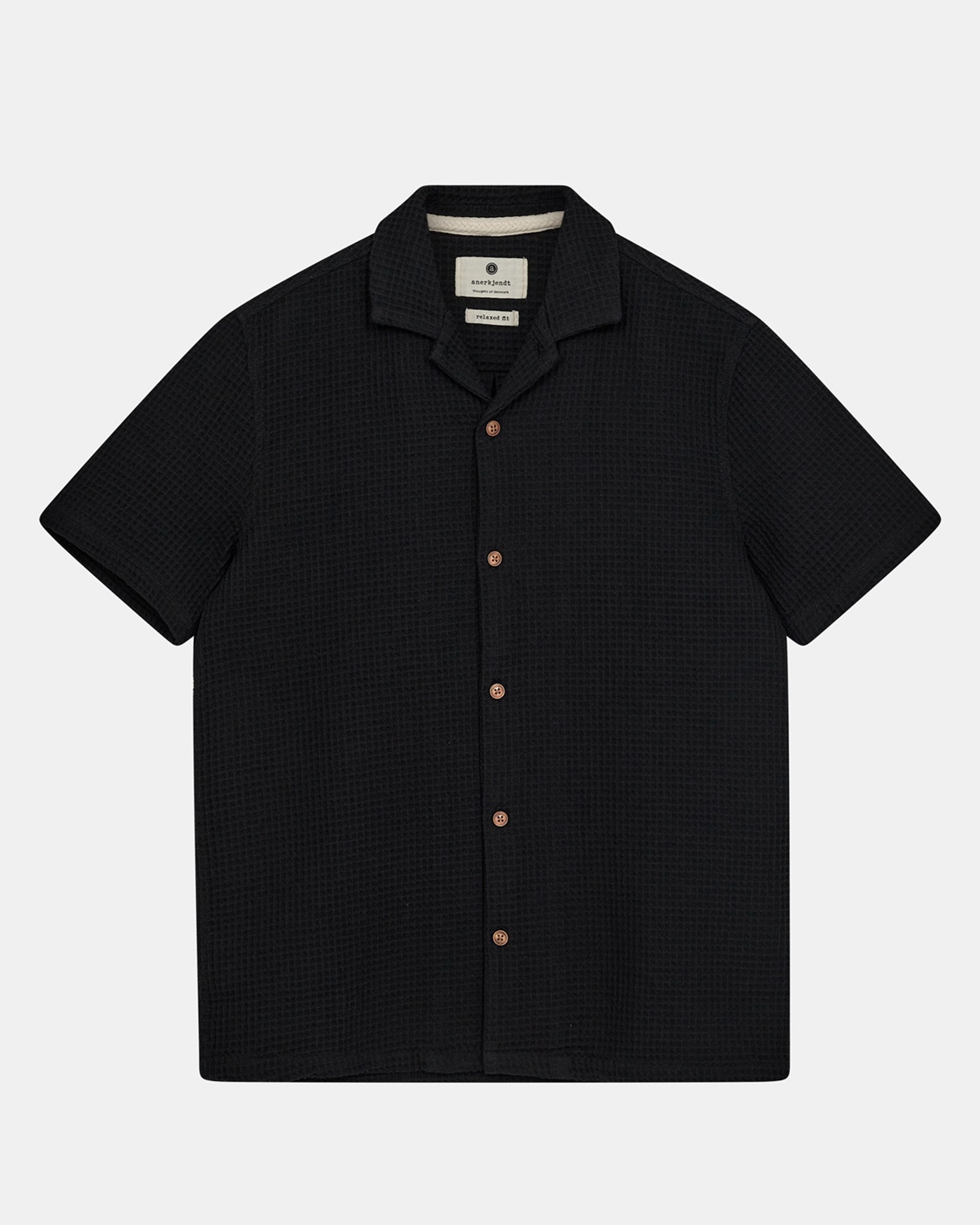 waffle shirt button