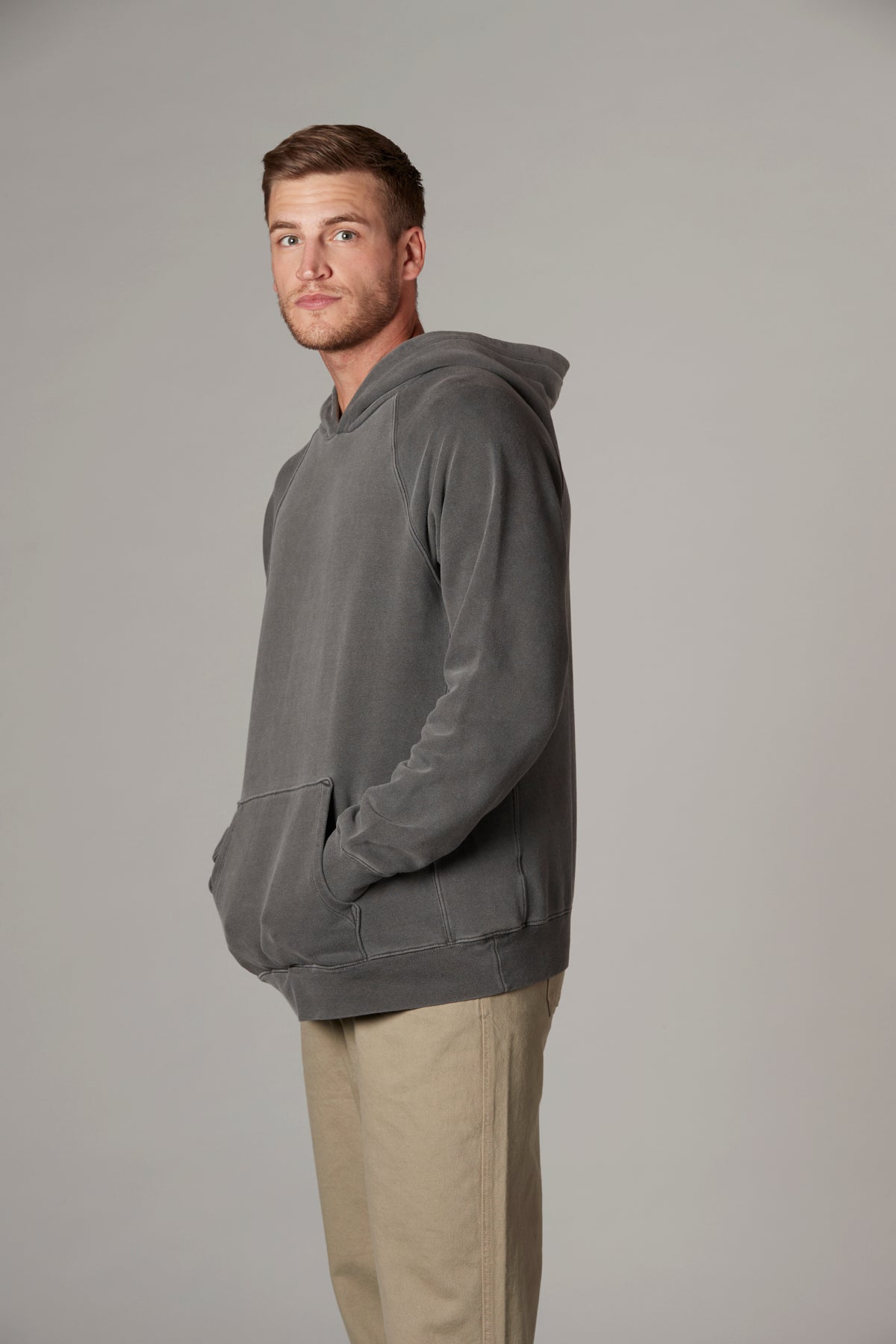 Meyer Long Sleeve Pullover Hooded Sweatshirt in Faded Black