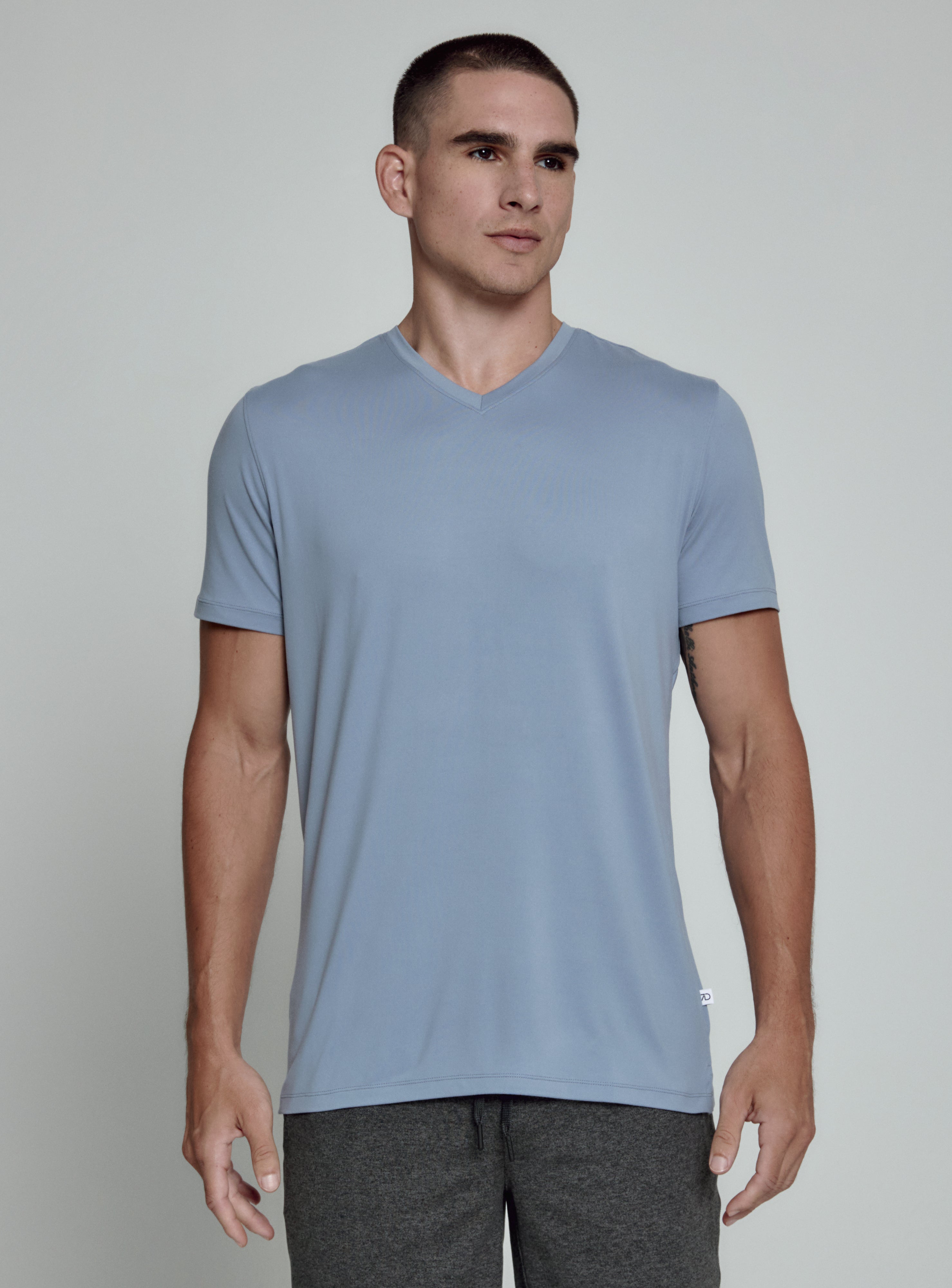 Core V-Neck Tee Black