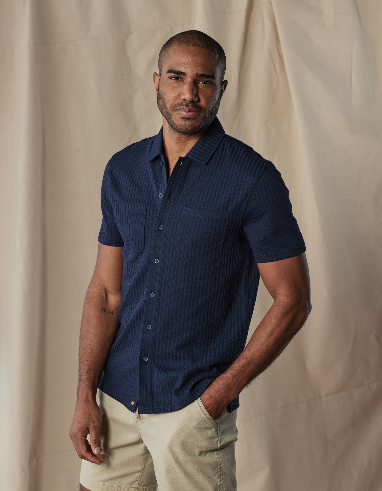Short Sleeve Knit Getaway Button Up Navy