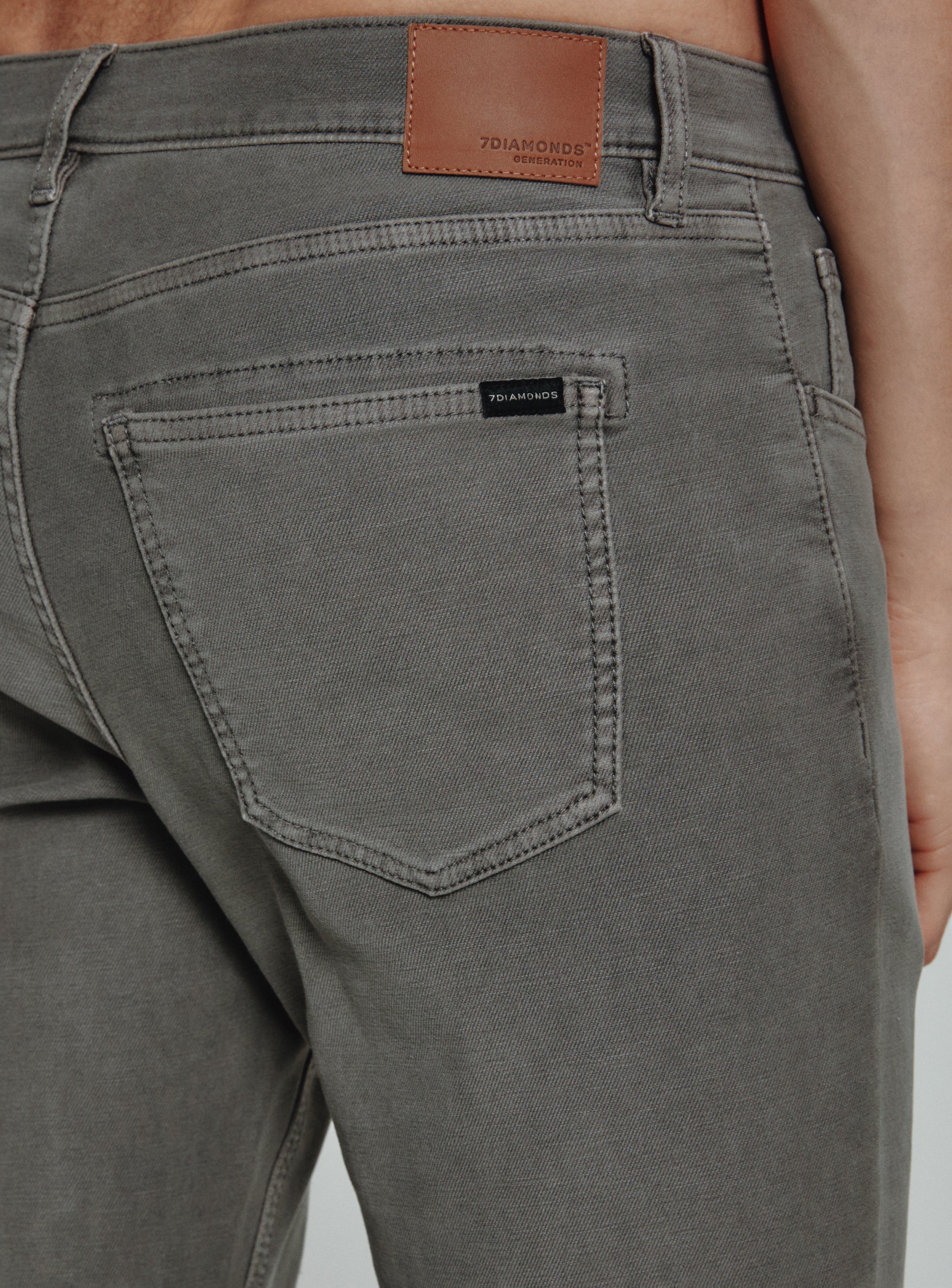Generation 5-Pocket Pant Iron