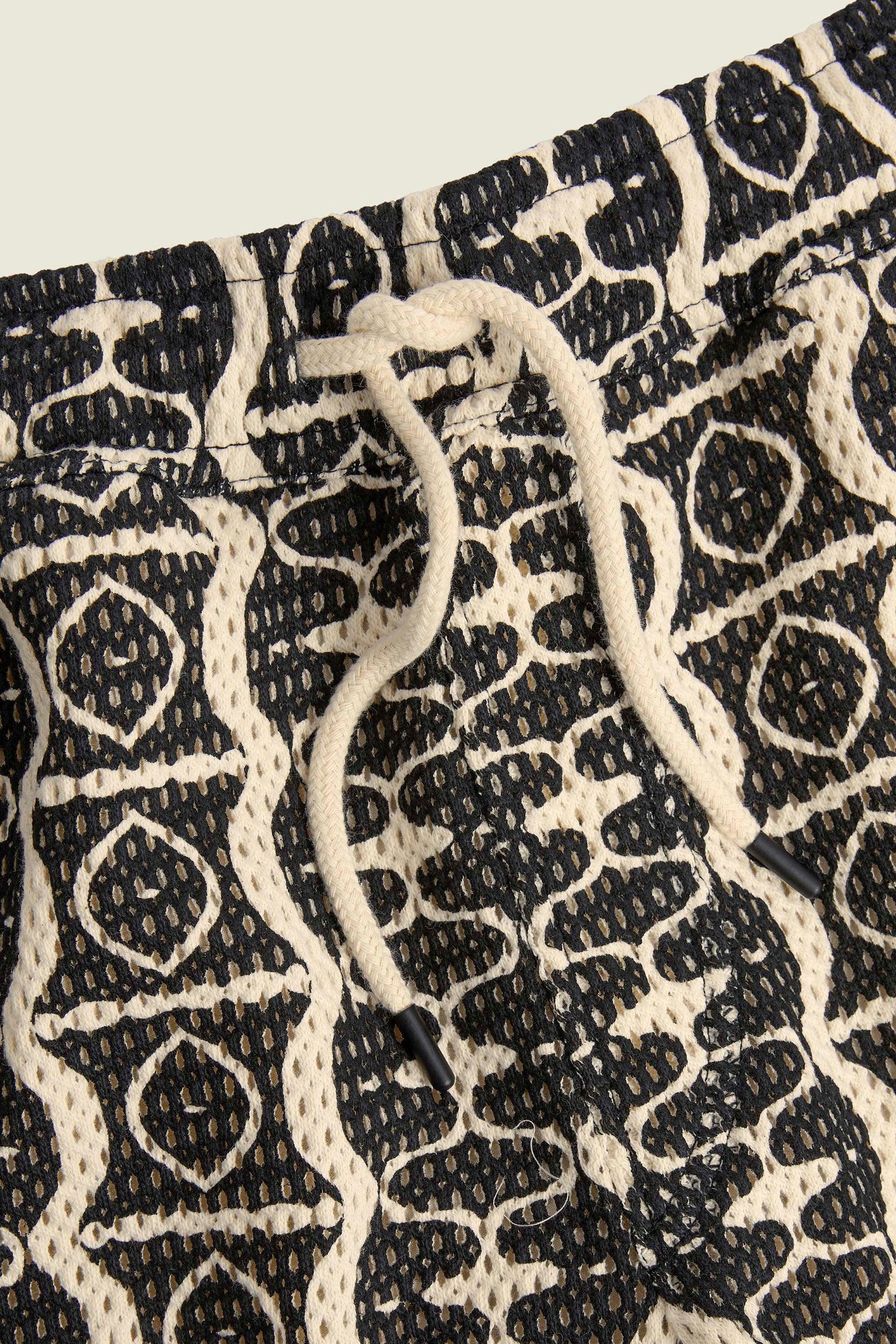 Net Shorts Hypnotise