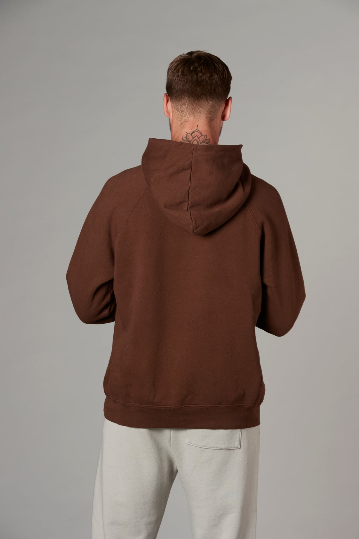 Meyer Long Sleeve Pullover Hooded Sweatshirt in Plum Brown