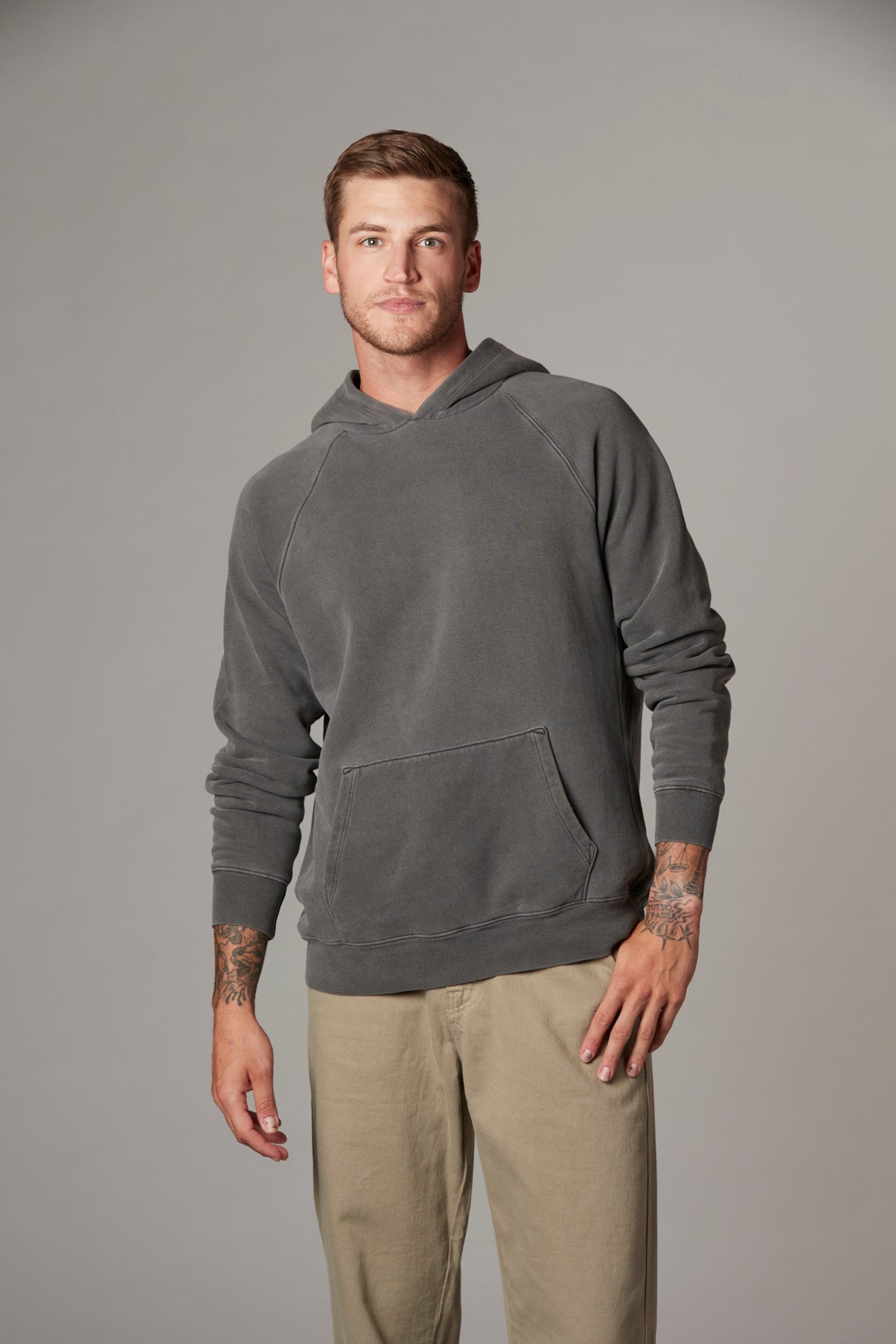 Meyer Long Sleeve Pullover Hooded Sweatshirt in Faded Black