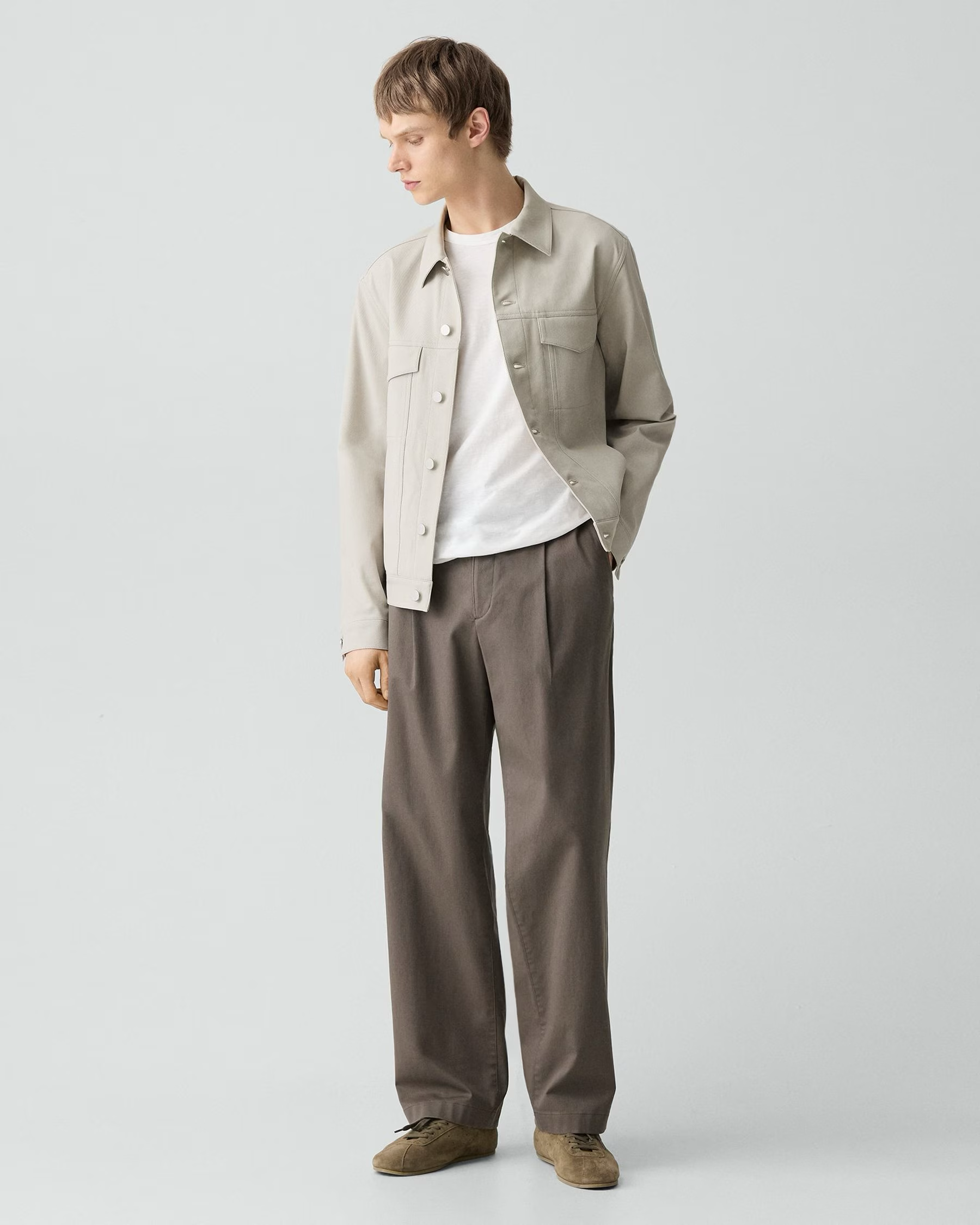 River Trucker Jacket in Neoteric Twill Silver Cloud
