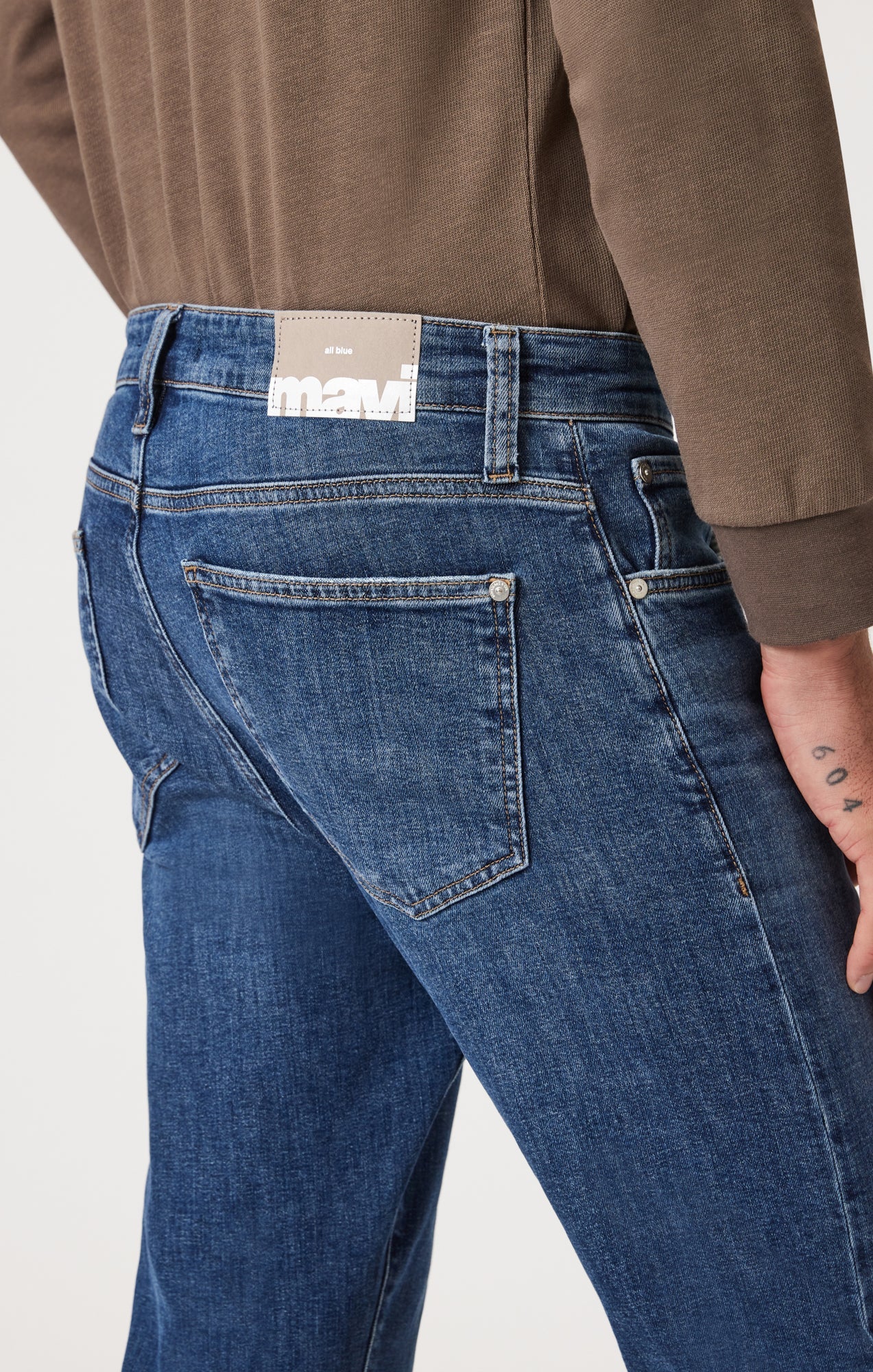 Zach Straight Leg Jeans Dark Brushed Classic Blue