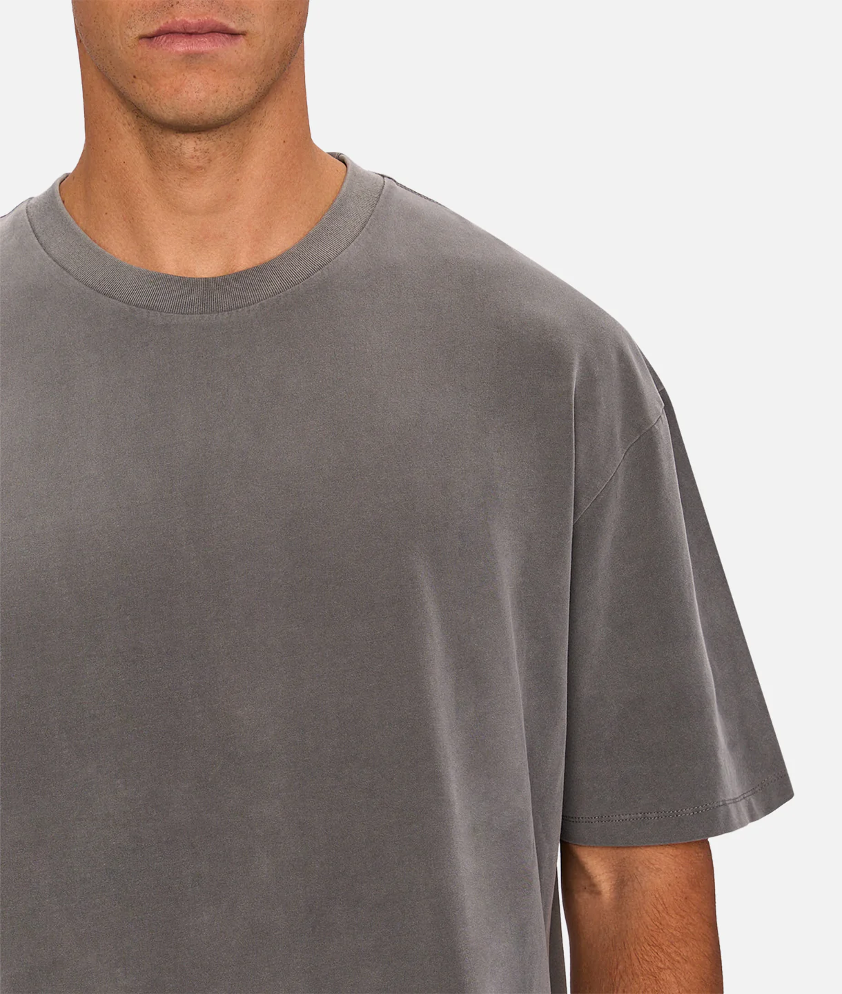 The Kosta Tee Gunmetal