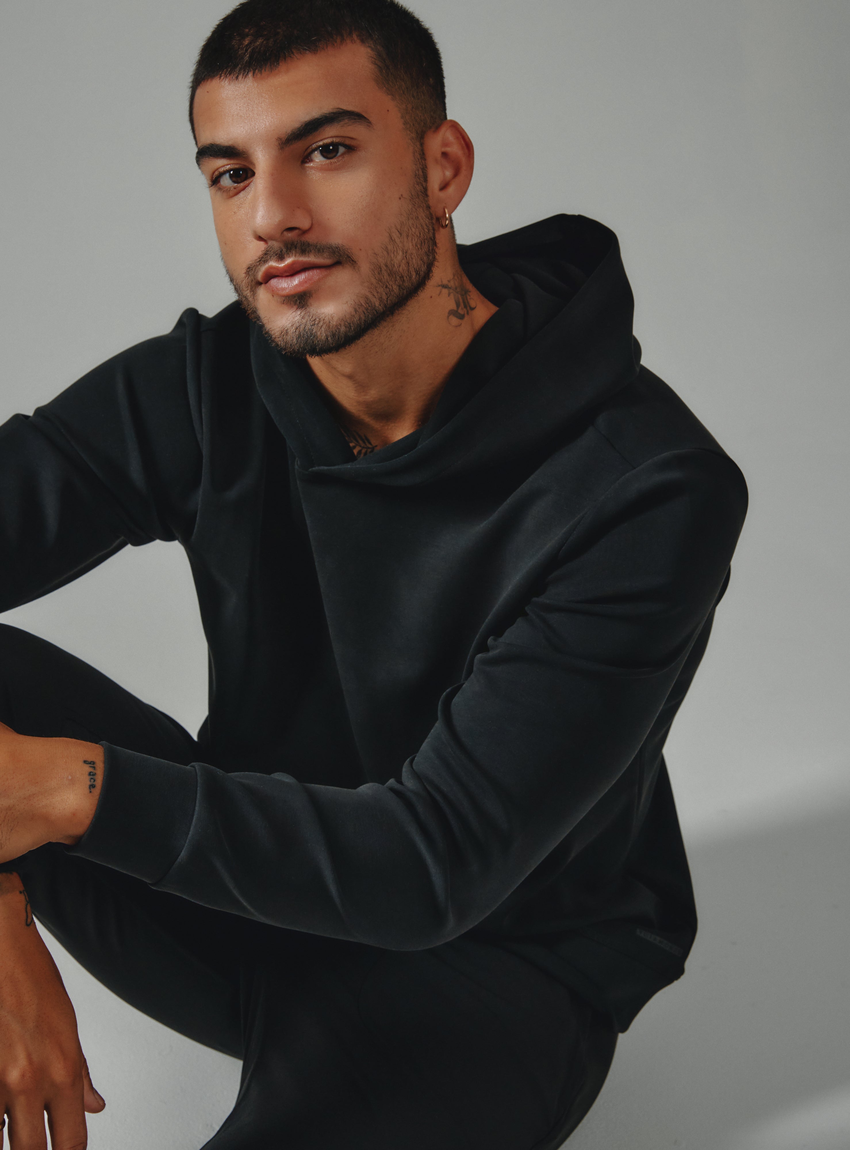 Rev Modal Hoodie Black