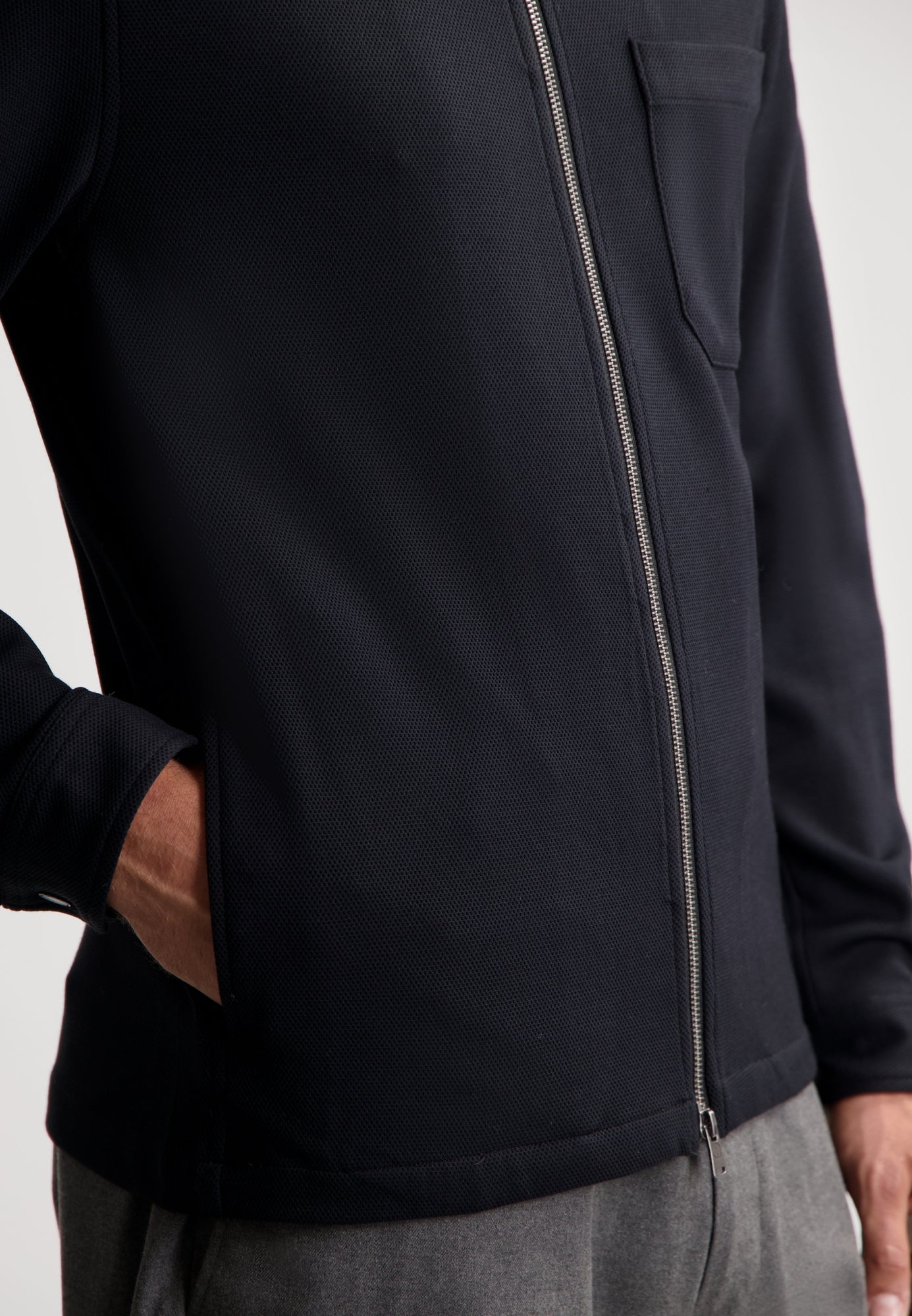 Pike Shirt Jacket in Black