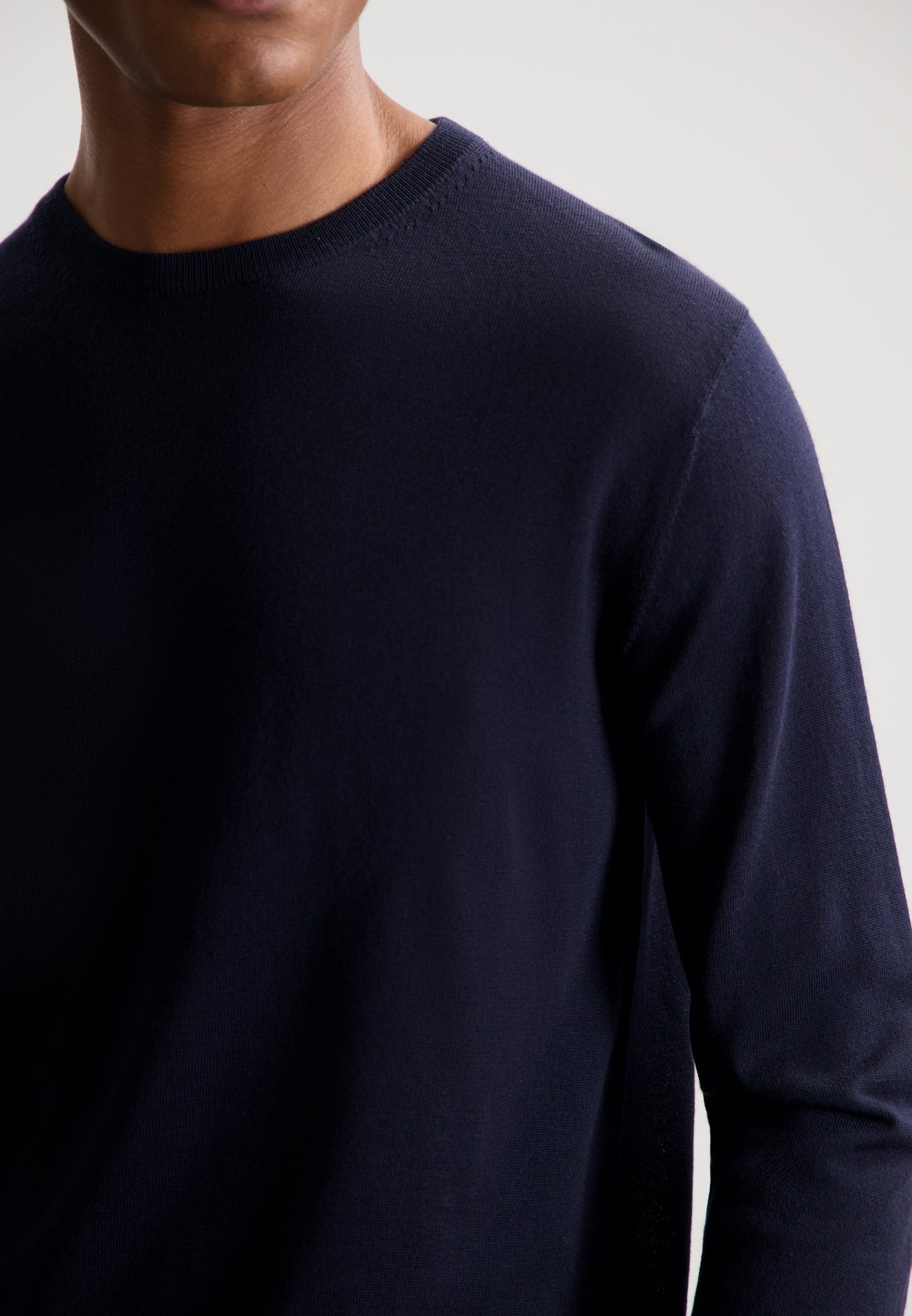 Destin Crewneck in Dark Navy