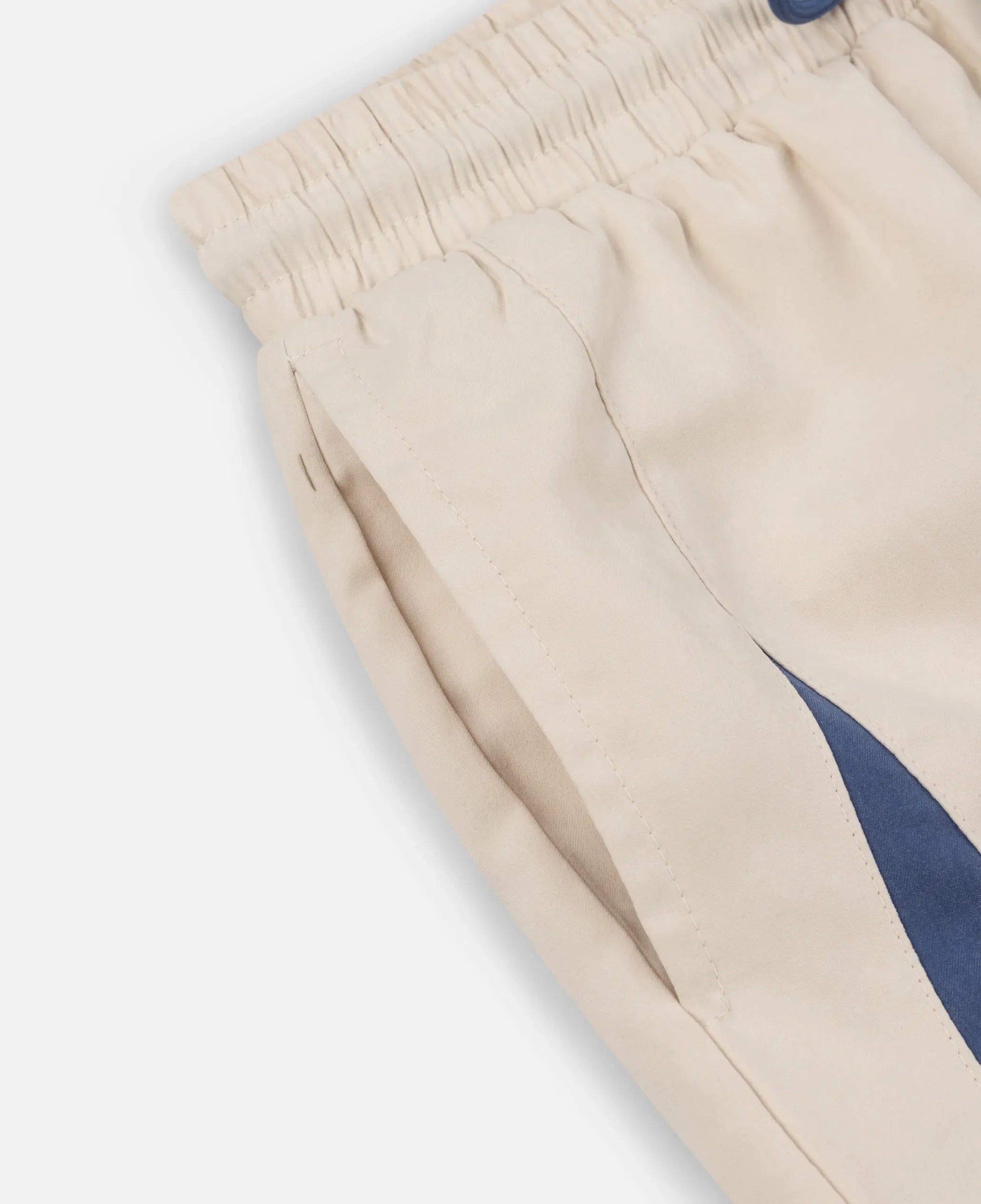 Pexa Short White