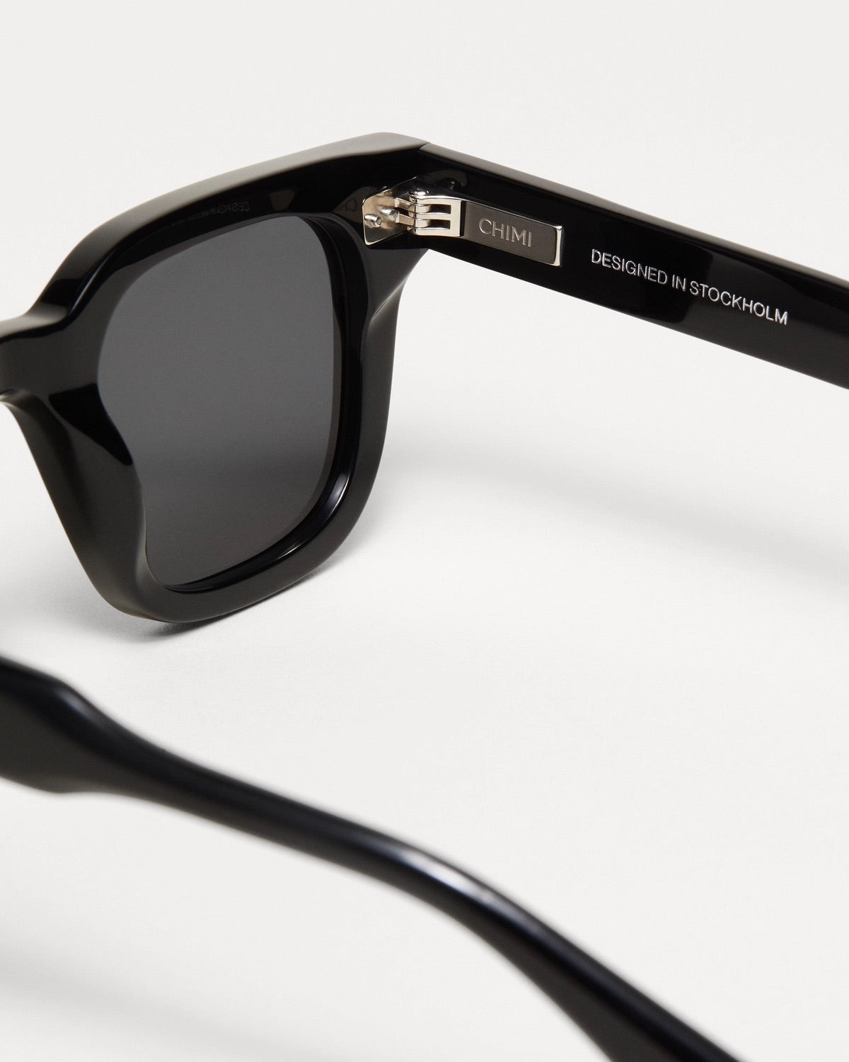 04 Sunglasses Black