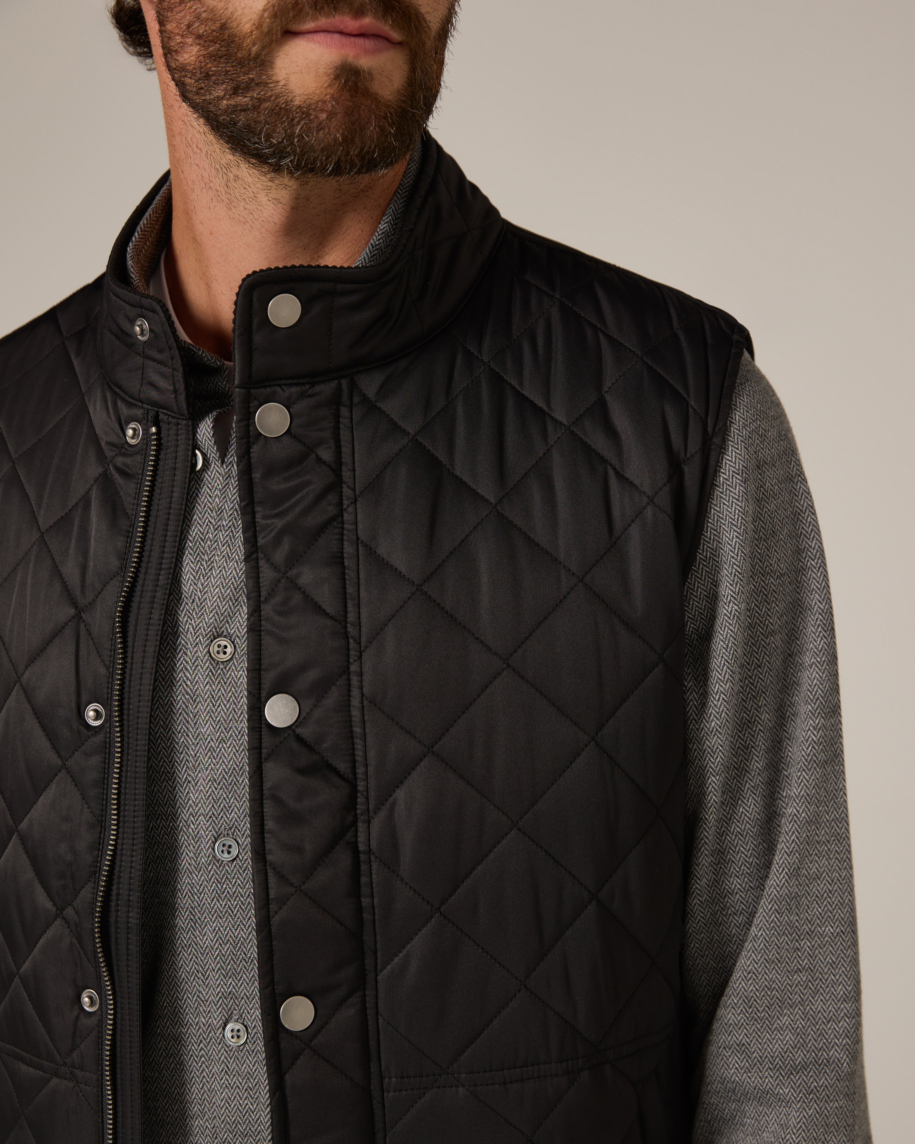 Crest Quilted Vest Black