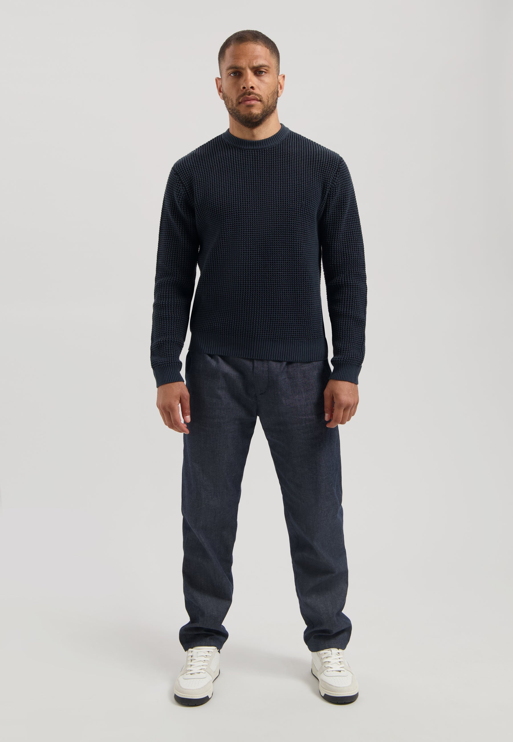 Leones Crewneck Forest River