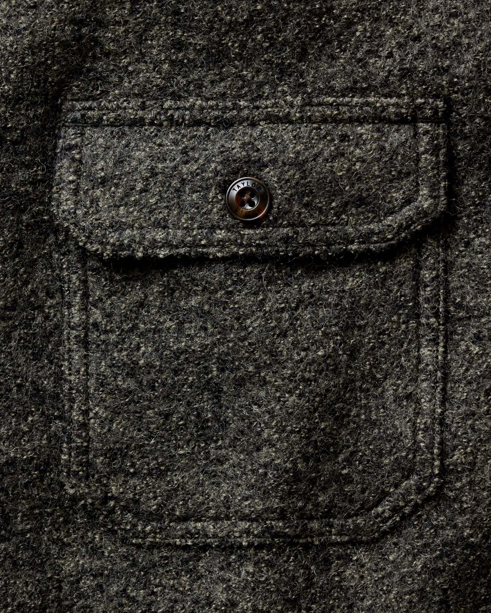 The Connor Overshirt in Boucle Heather Olive