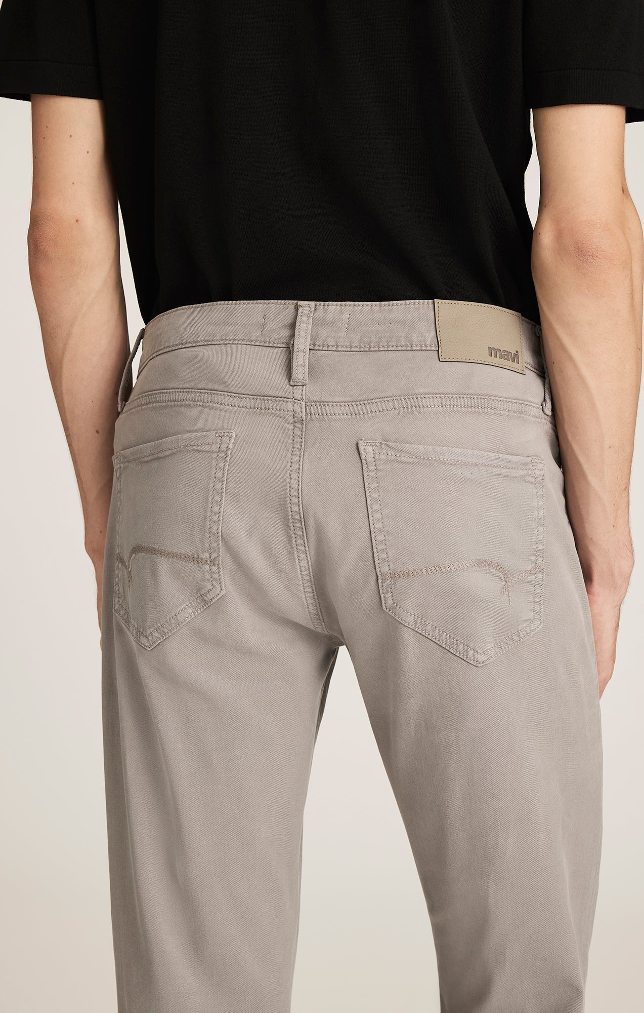 Marcus Slim Straight Luxe Twill Shark
