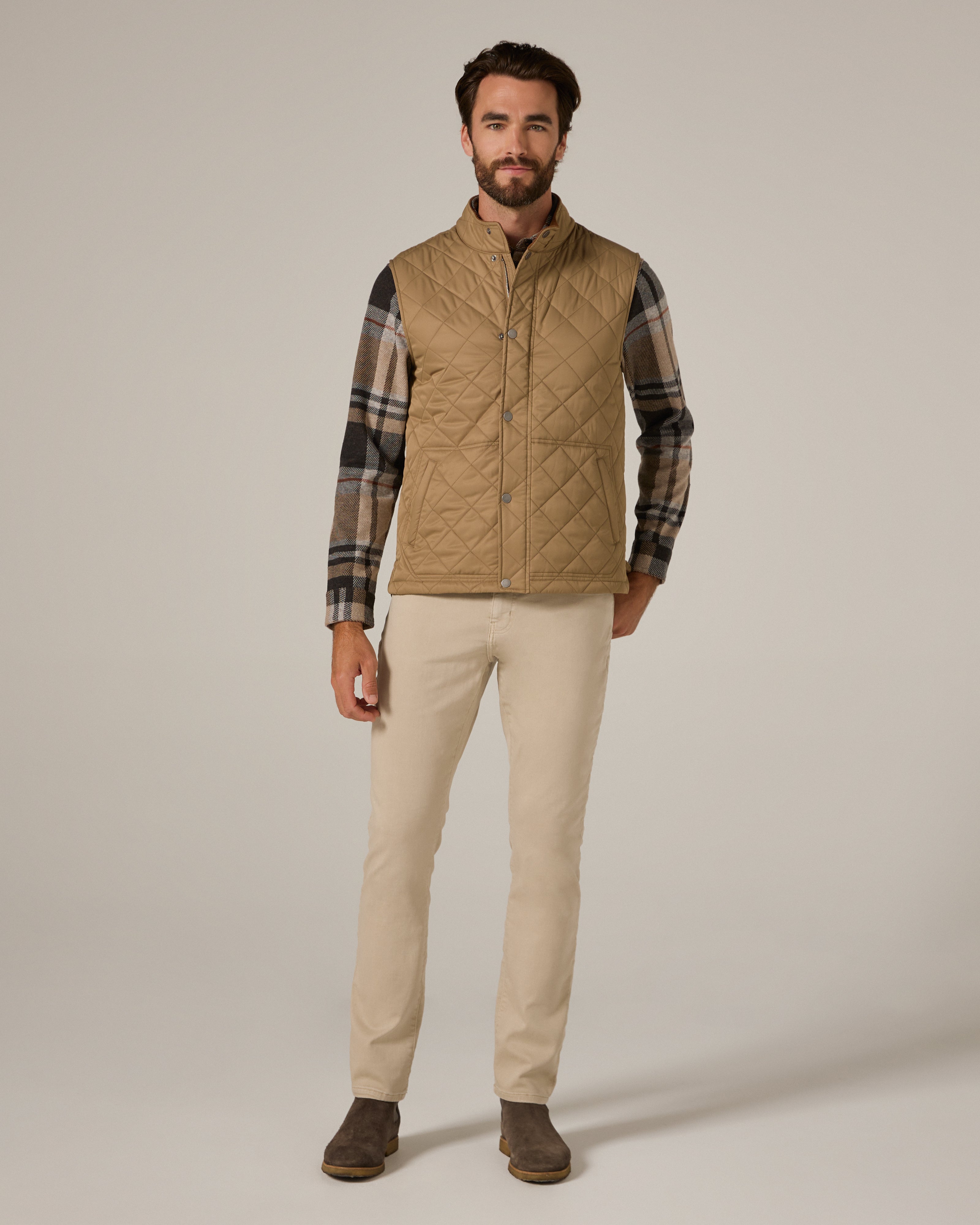 Crest Quilted Vest Tan