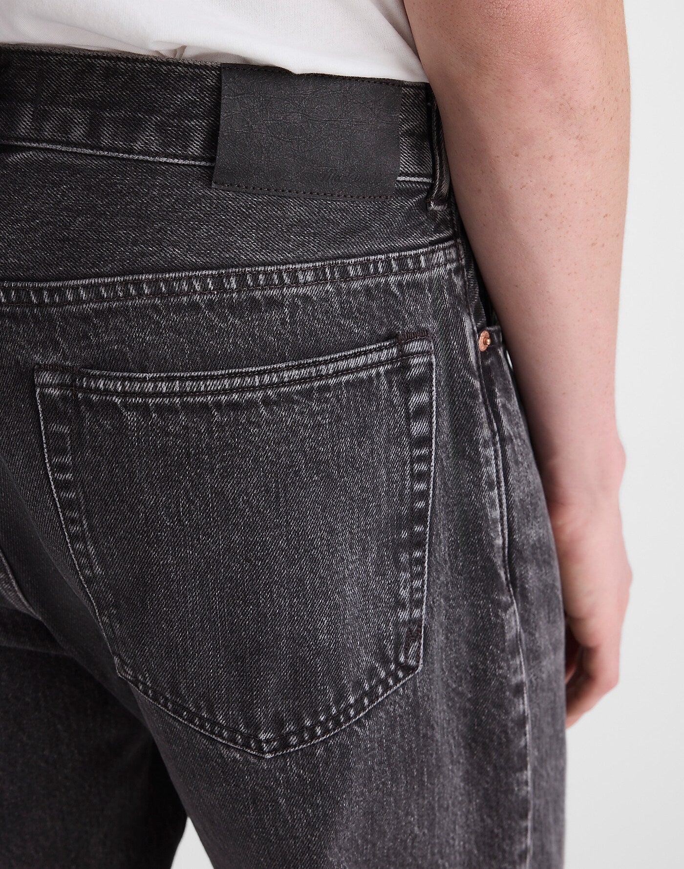 1991 Loose Straight Jean Mayde Wash