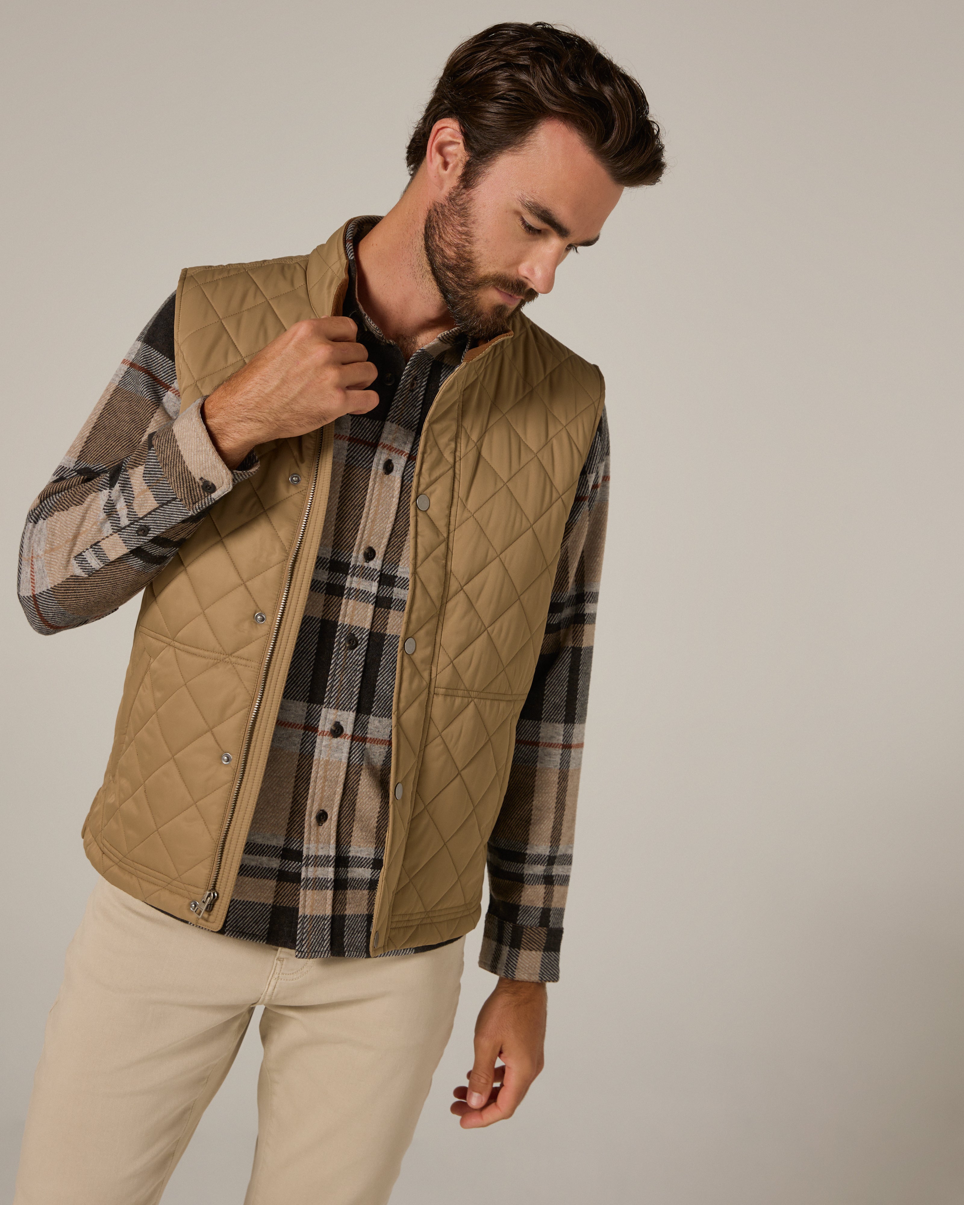Crest Quilted Vest Tan