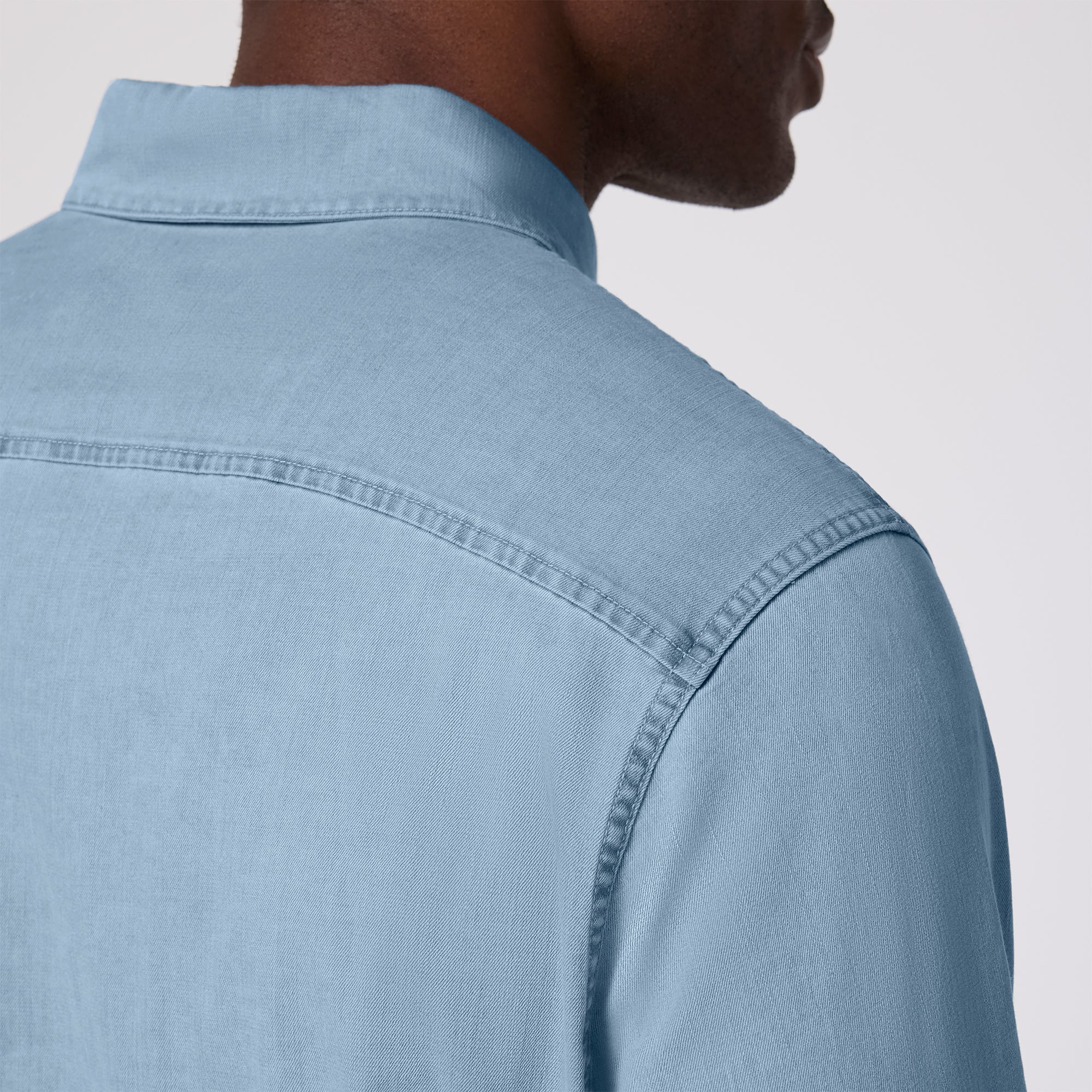Nash Chambray No Tuck Shirt Light Wash