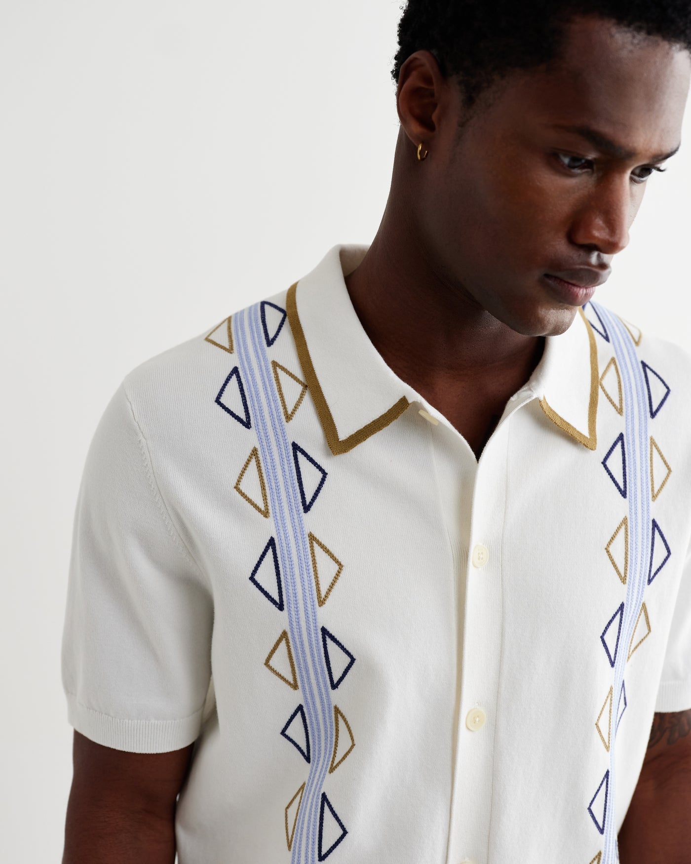Tellaro Shirt in Retro Embroidery Ecru/Blue