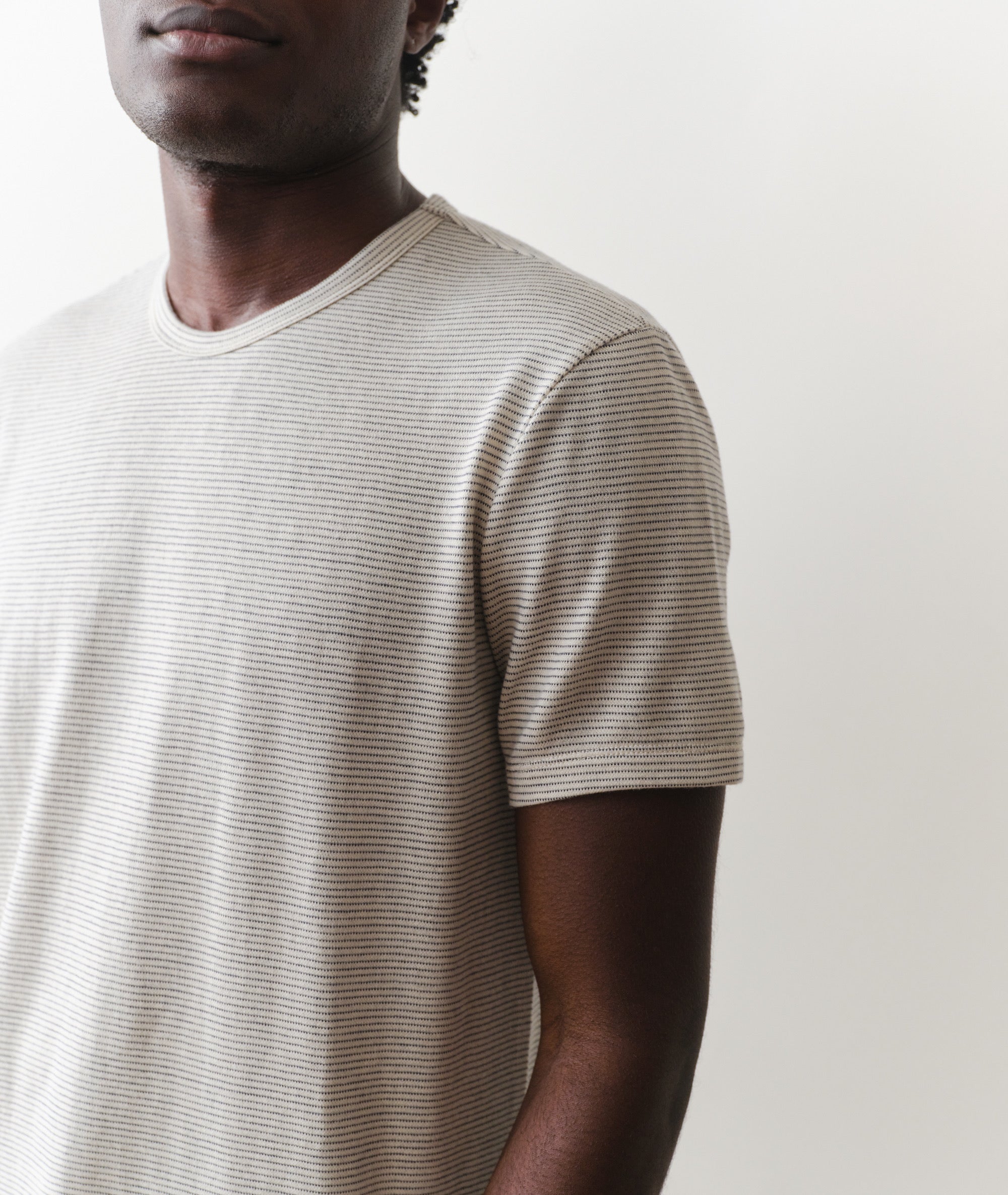 Signature Jacquard Crew Tee Whitecap/Navy