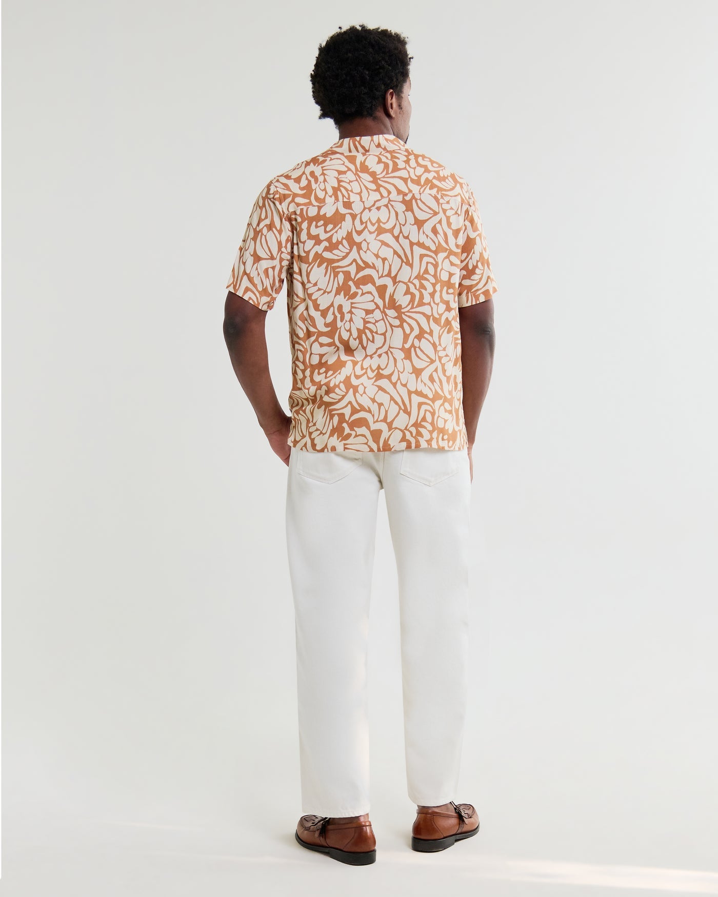 Didcot Shirt in Two Tone Floral Tan/Beige