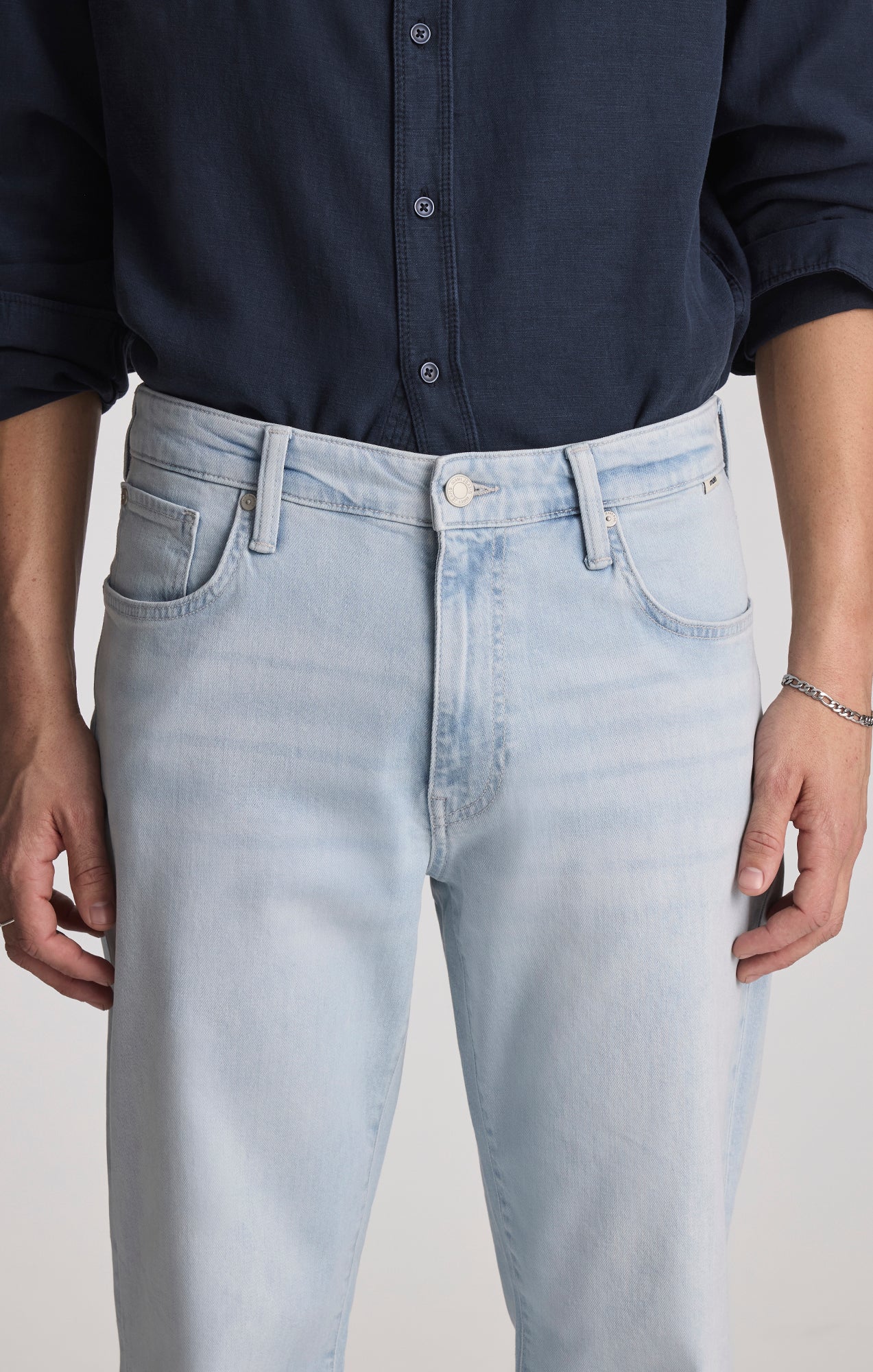 Marlon Relaxed Denim Bleached Ocean Blue