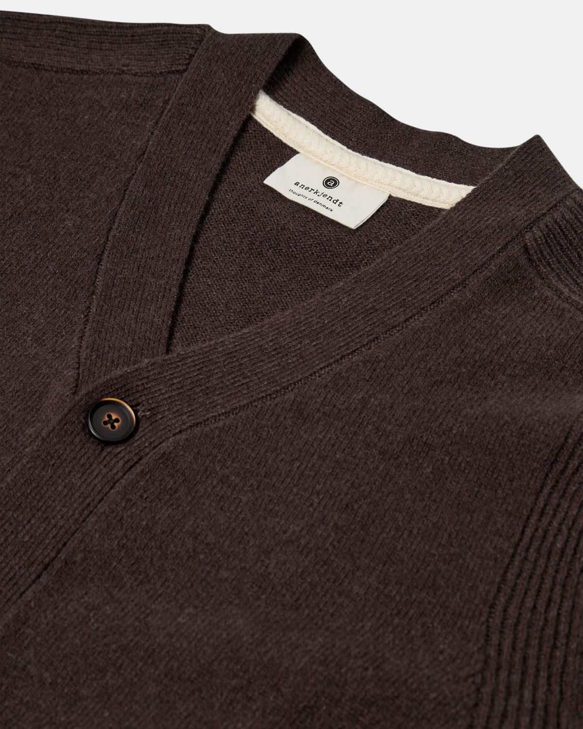 Aksvend Lambswool Cardigan Mulch